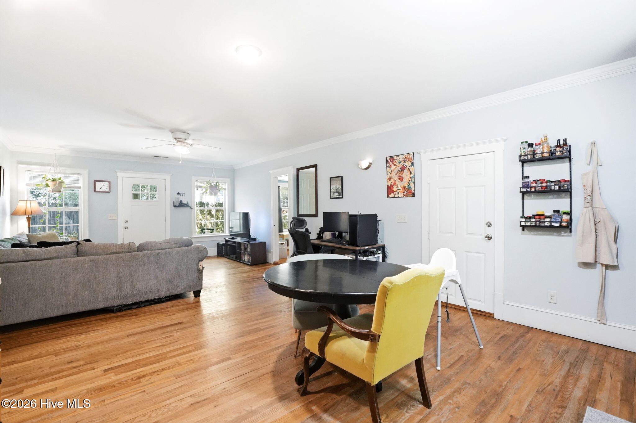 100564510 | Photo 32