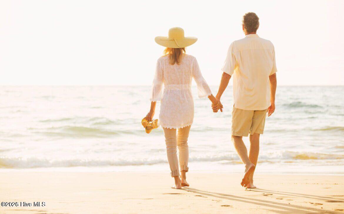 100566605 | Photo 64