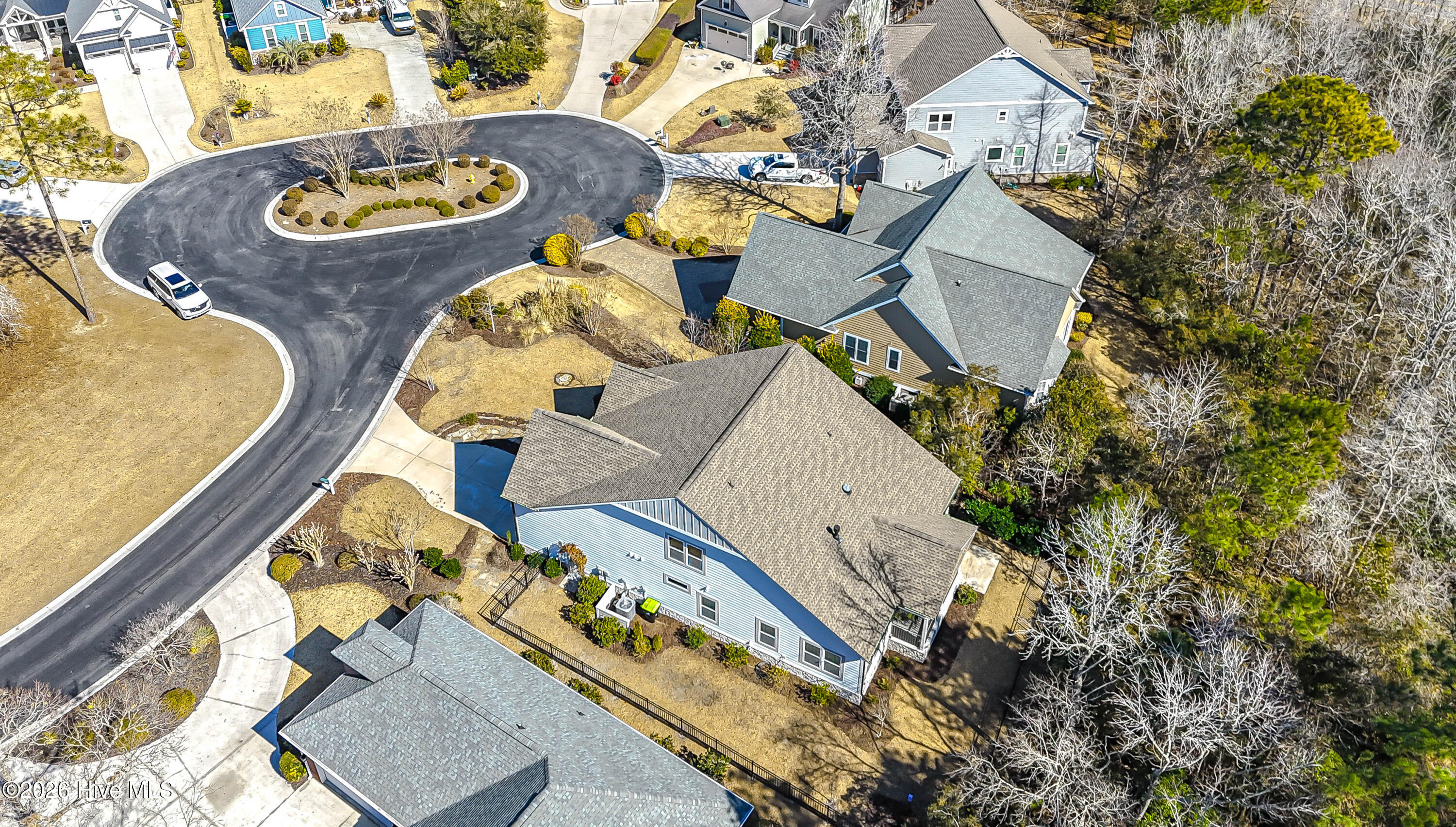 100555417 | Photo 50