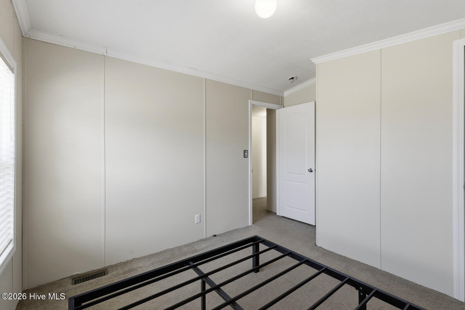 100559966 | Photo 15