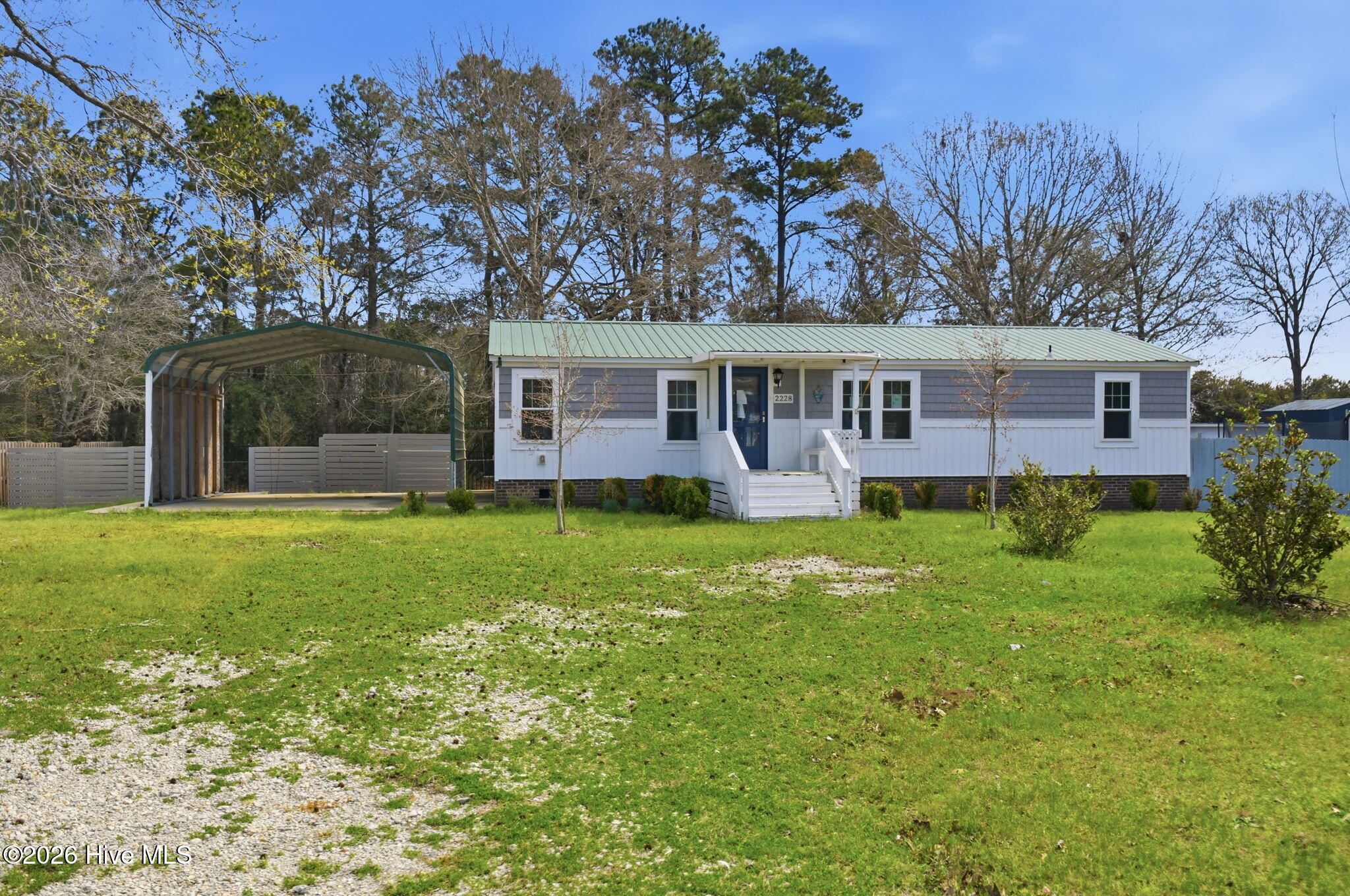 100565410 | Photo 27