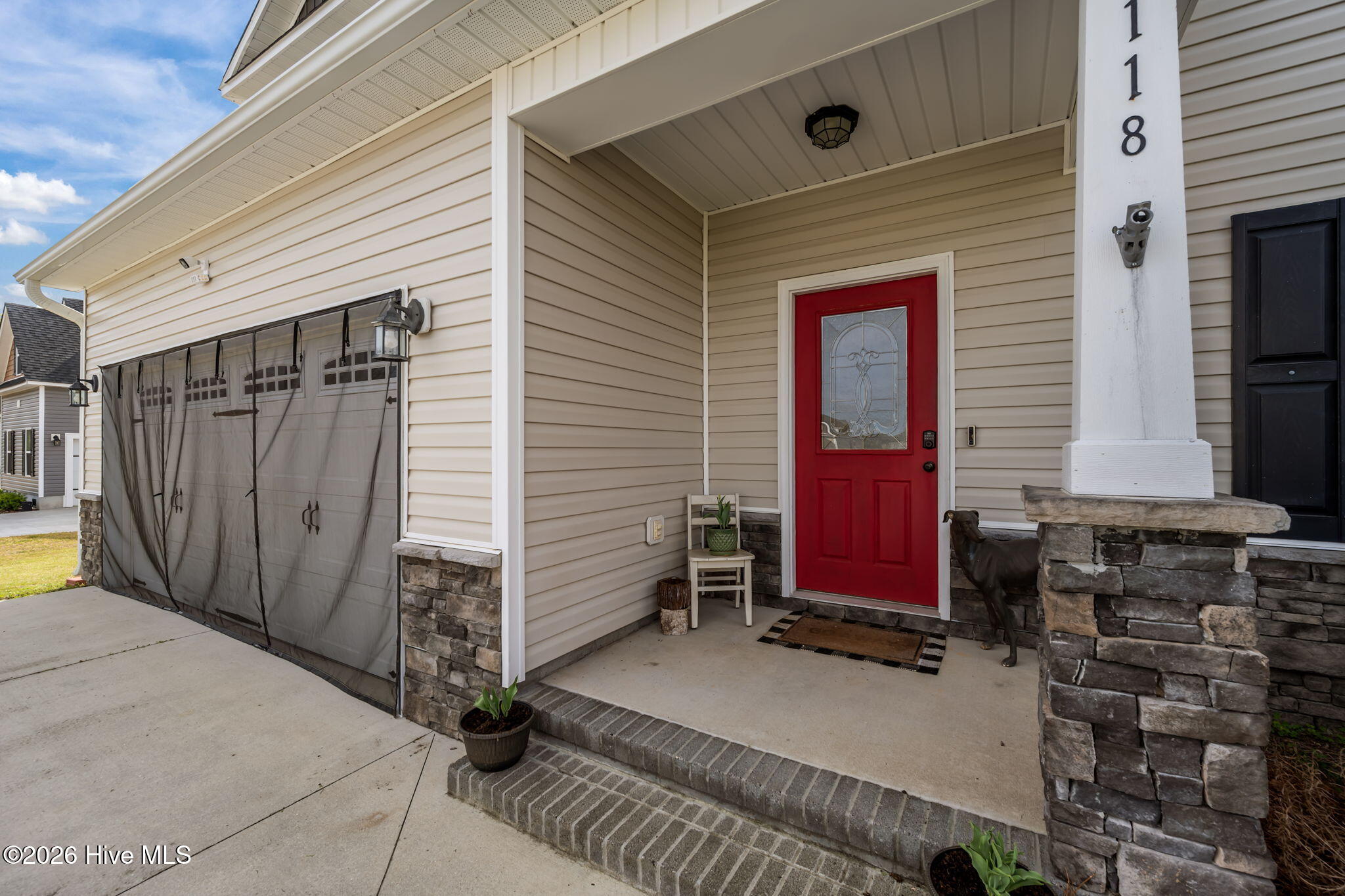 100560524 | Photo 10