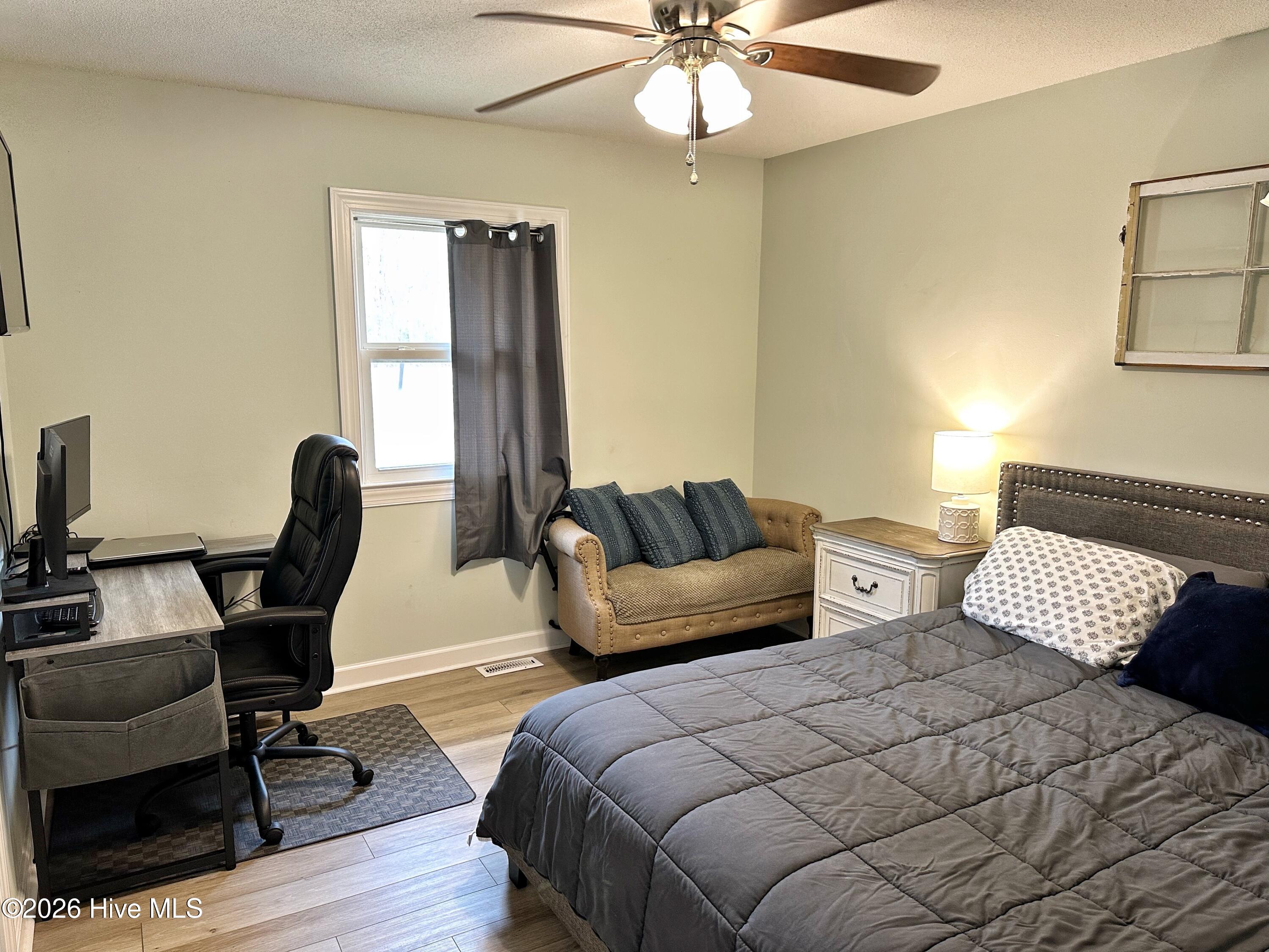 100559040 | Photo 20