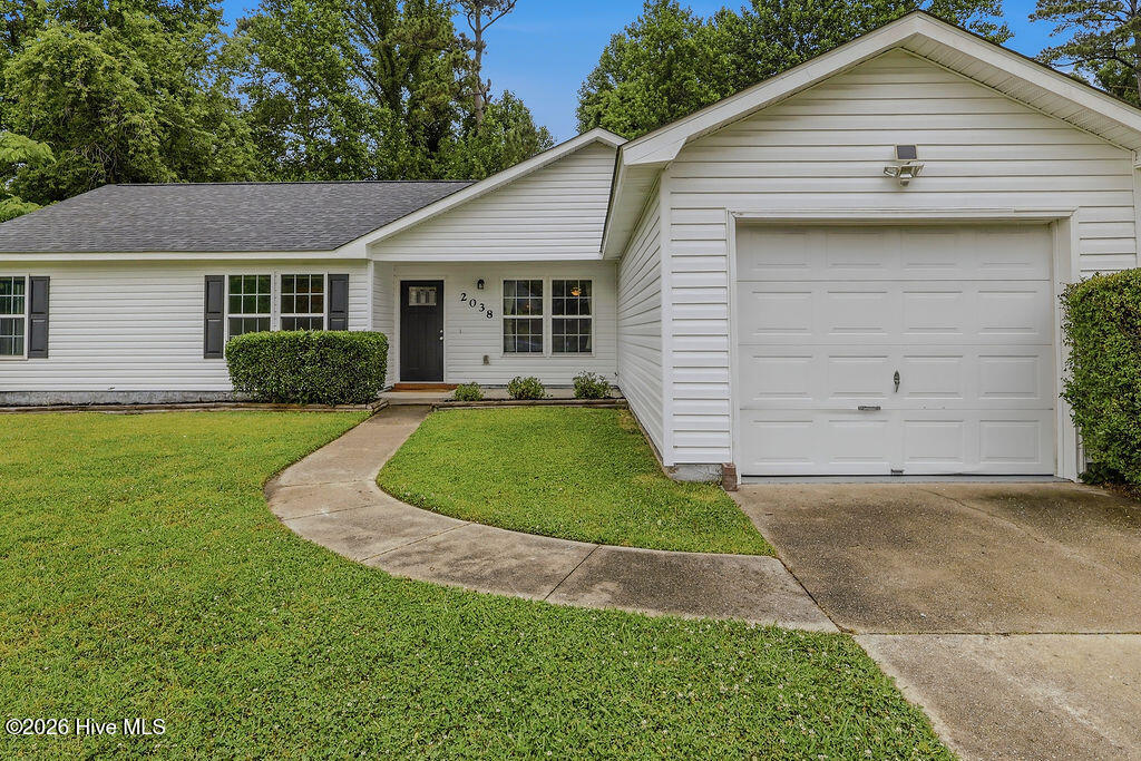 2038 Hunters Ridge Drive,Midway Park