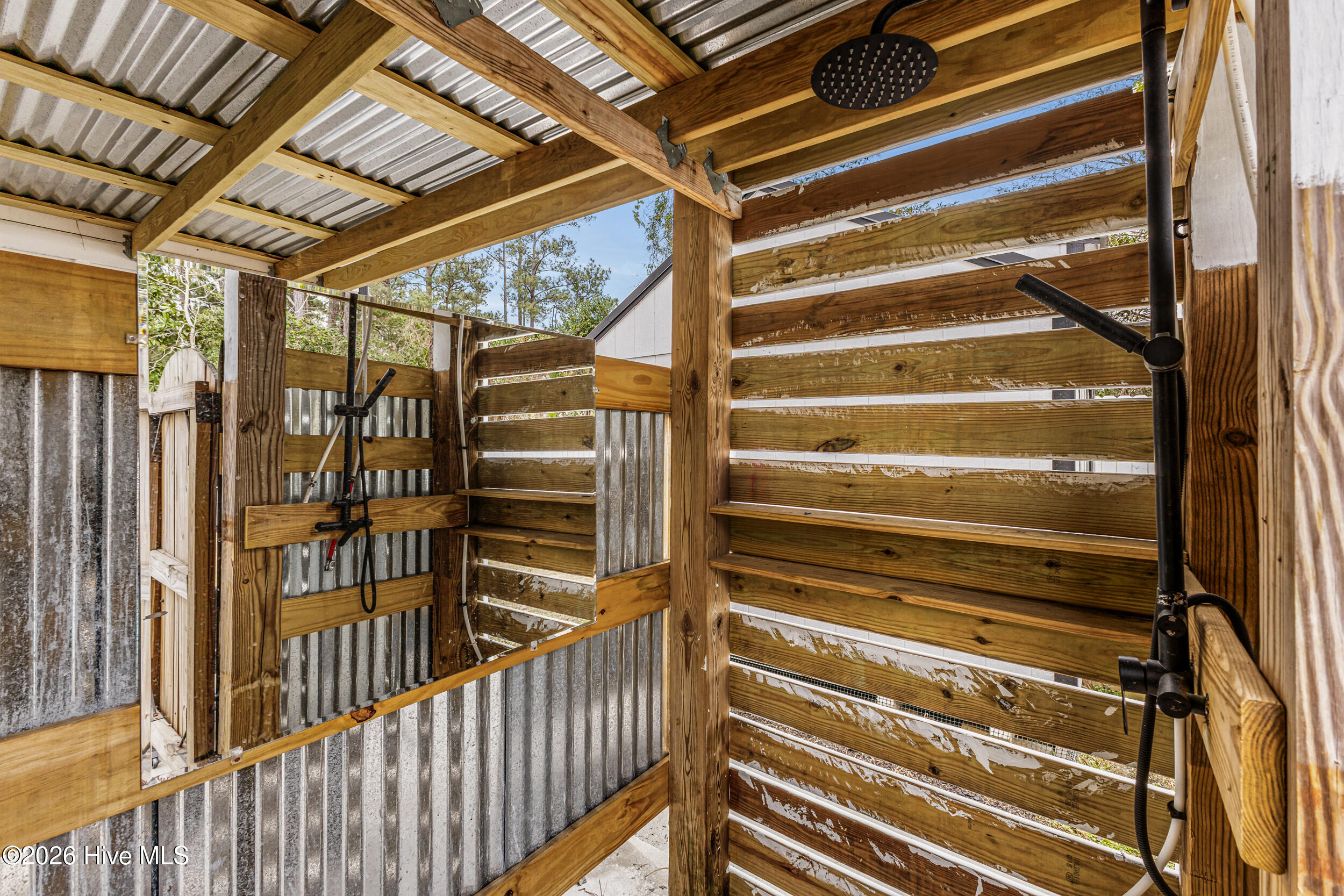 100557011 | Photo 45