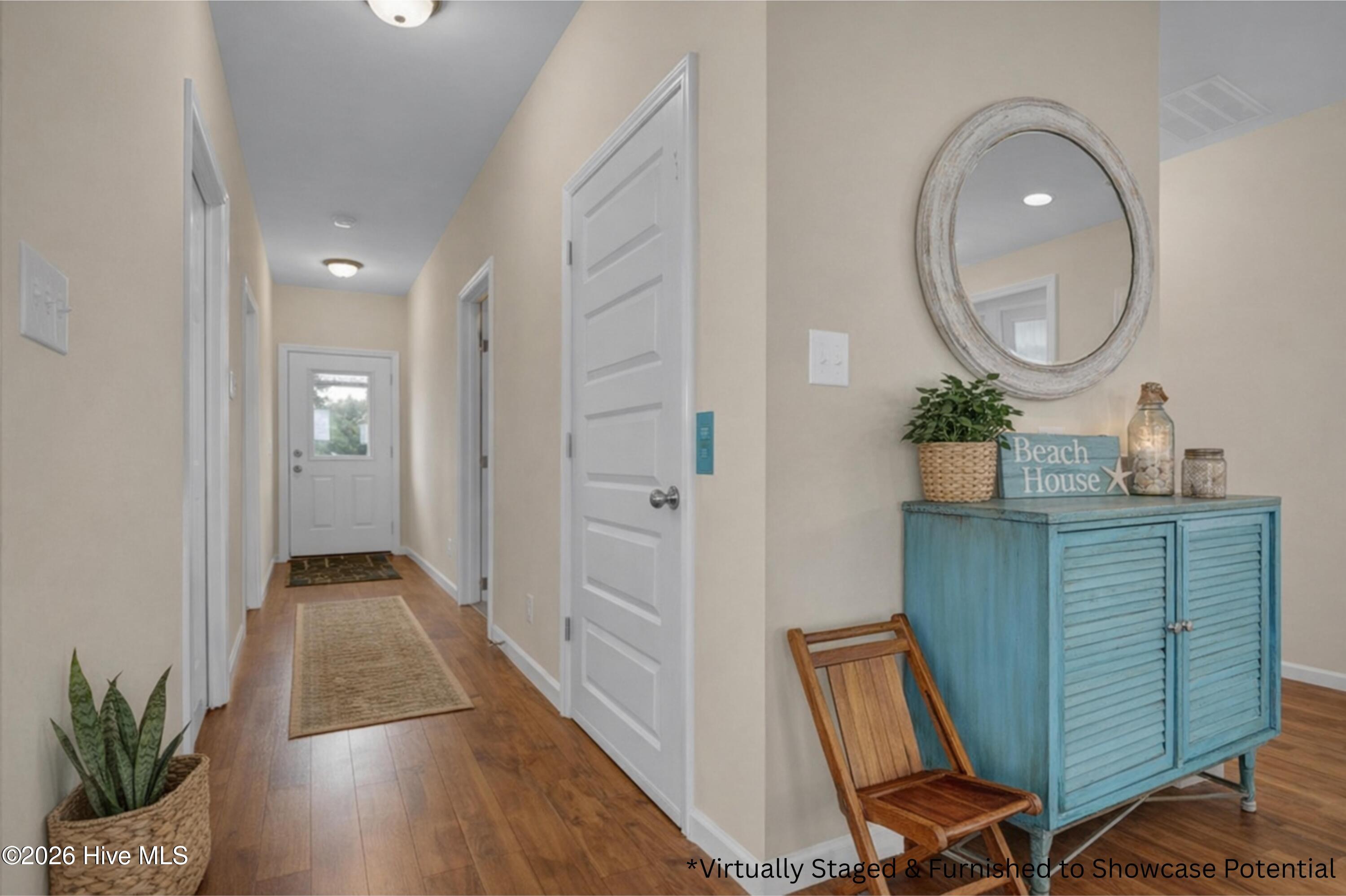 100563566 | Photo 19