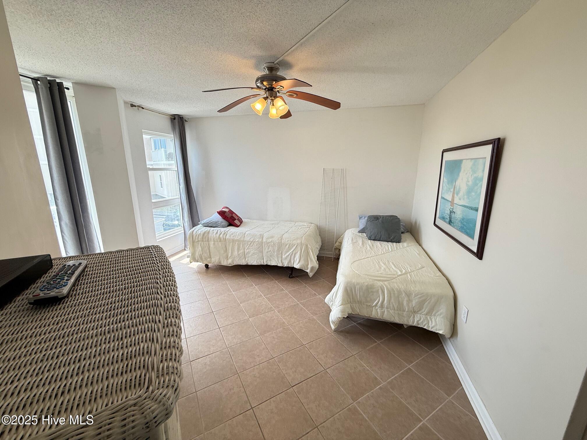 100501341 | Photo 14