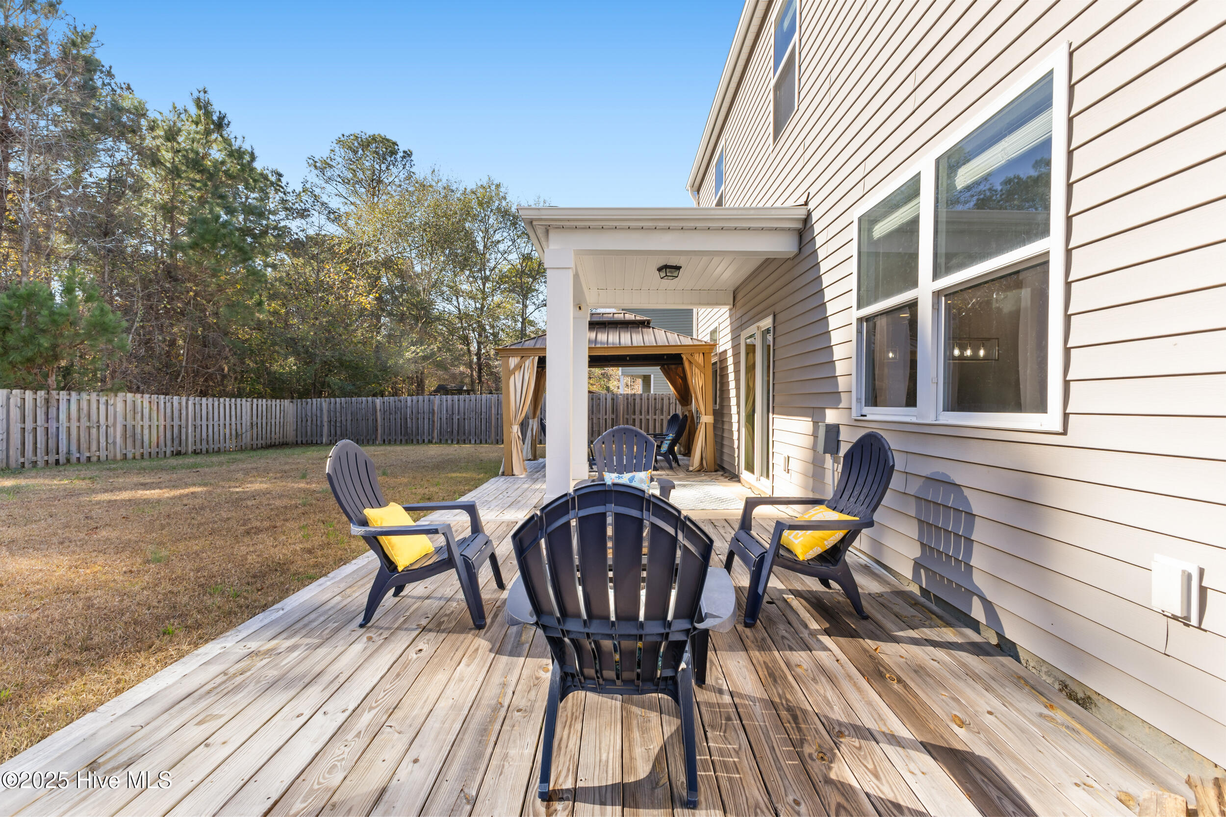 100545034 | Photo 27