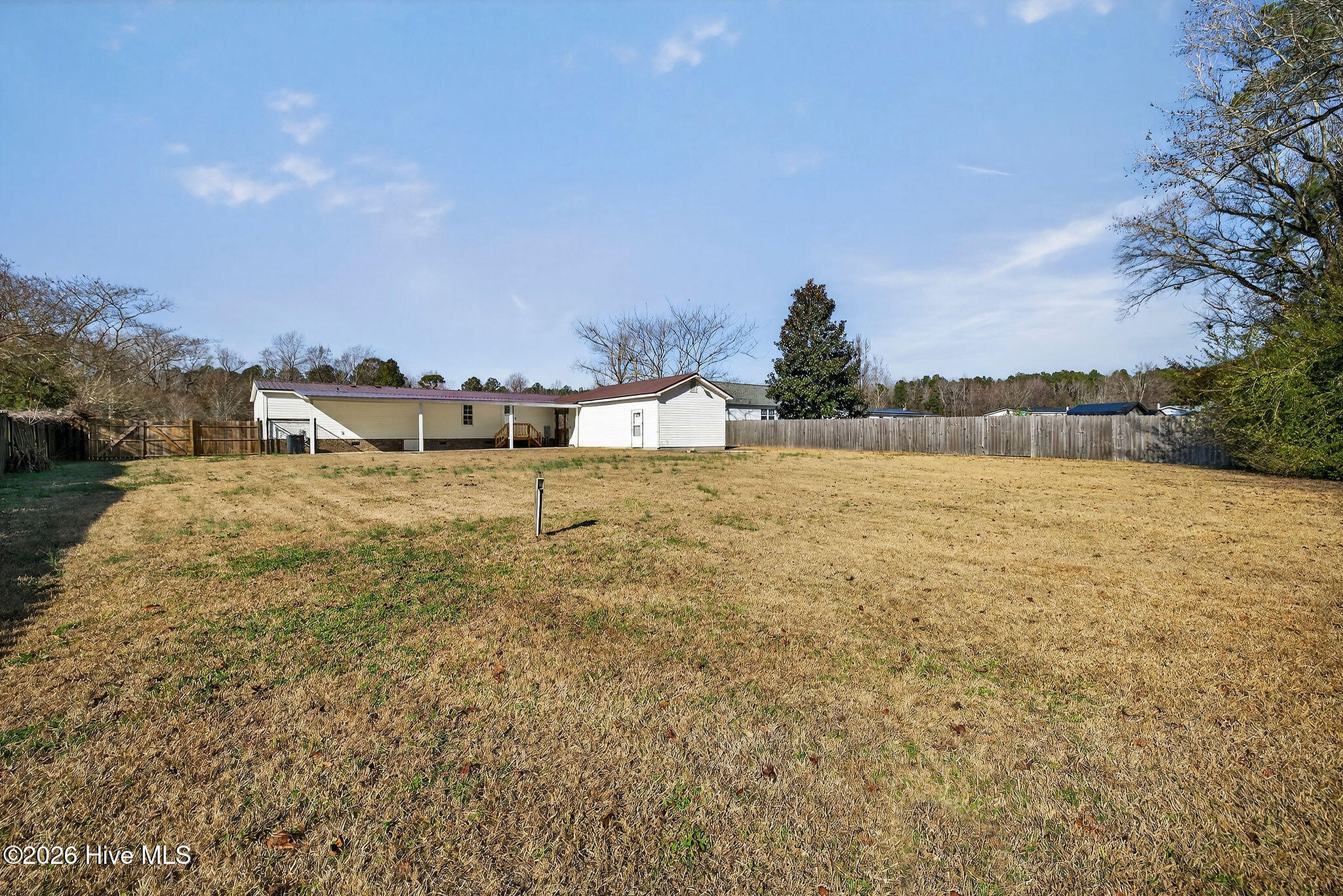 100548373 | Photo 39