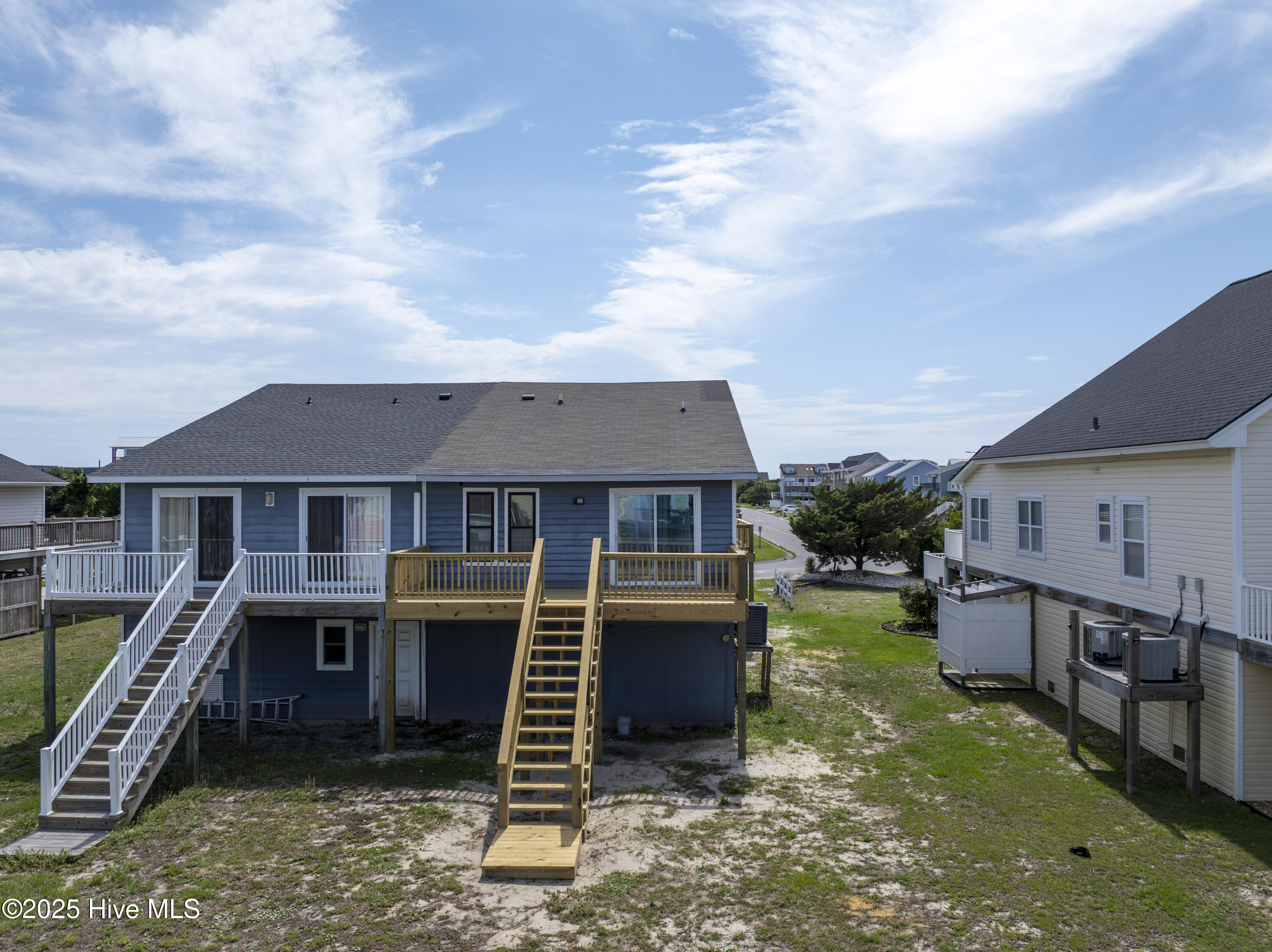 100489747 | Photo 27