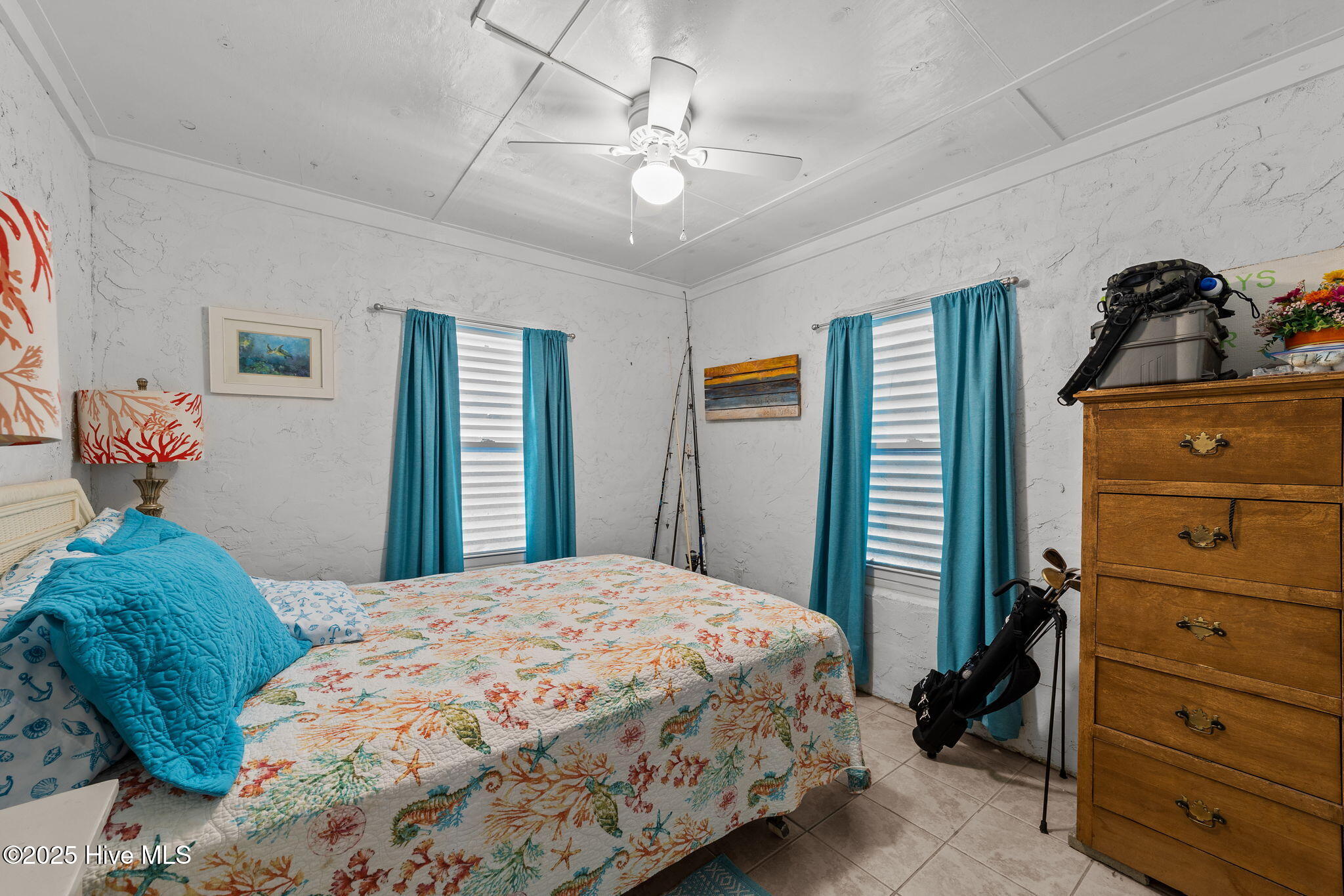 100536358 | Photo 43