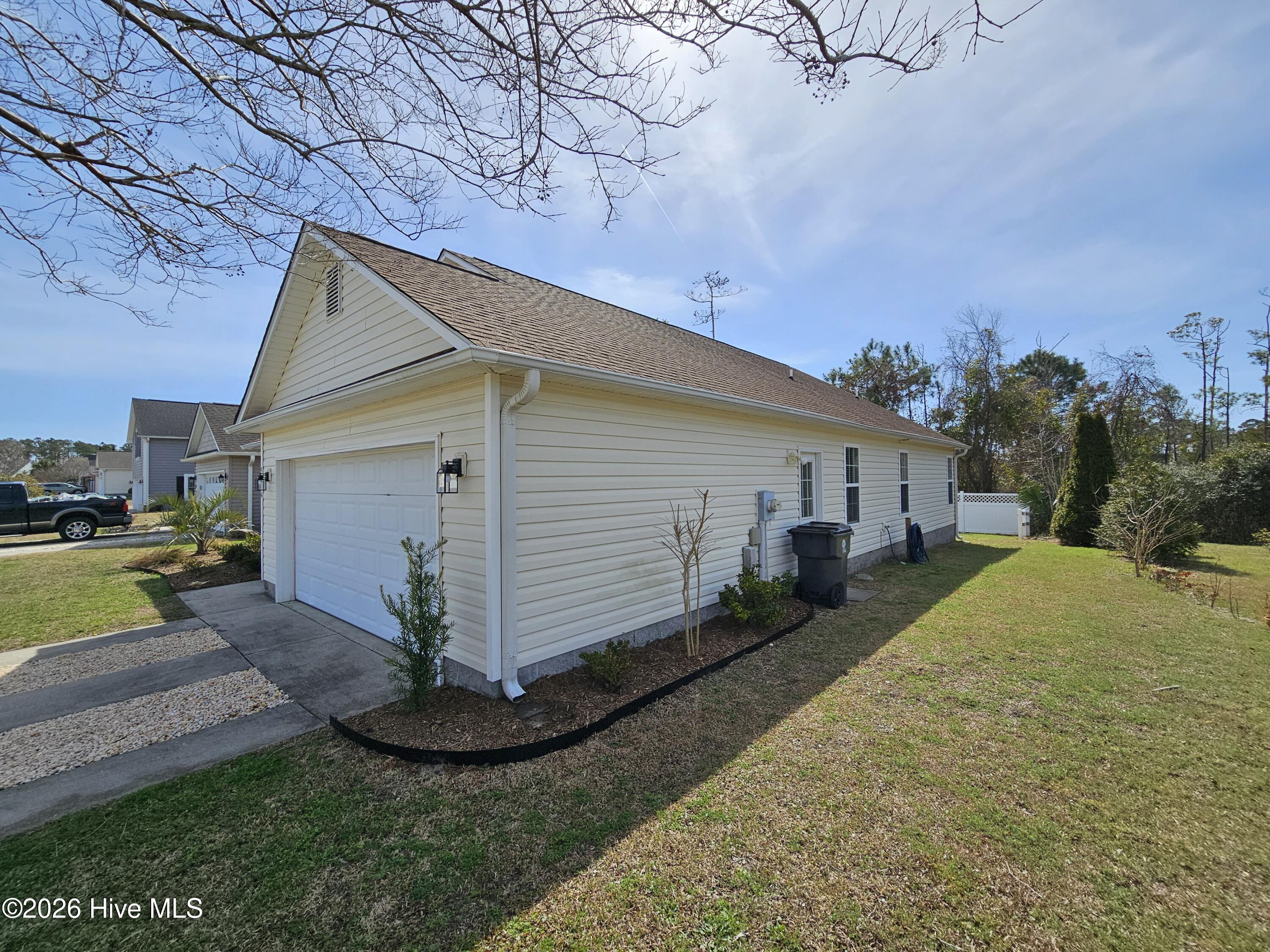 100557905 | Photo 34