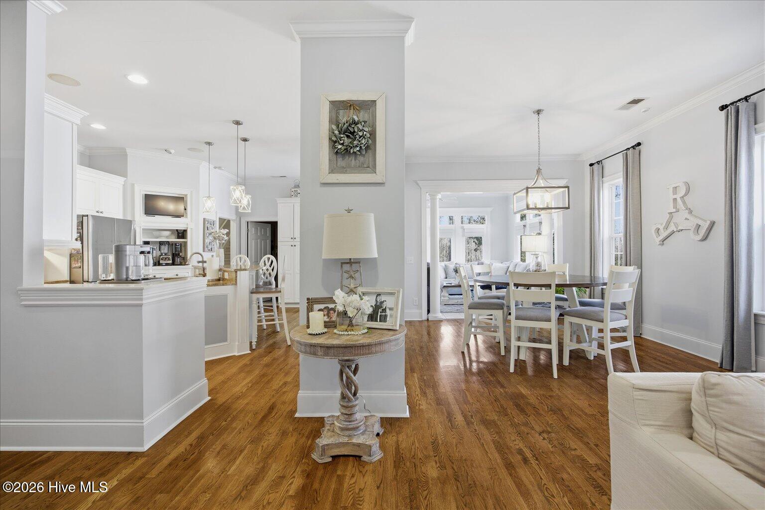 100547211 | Photo 19