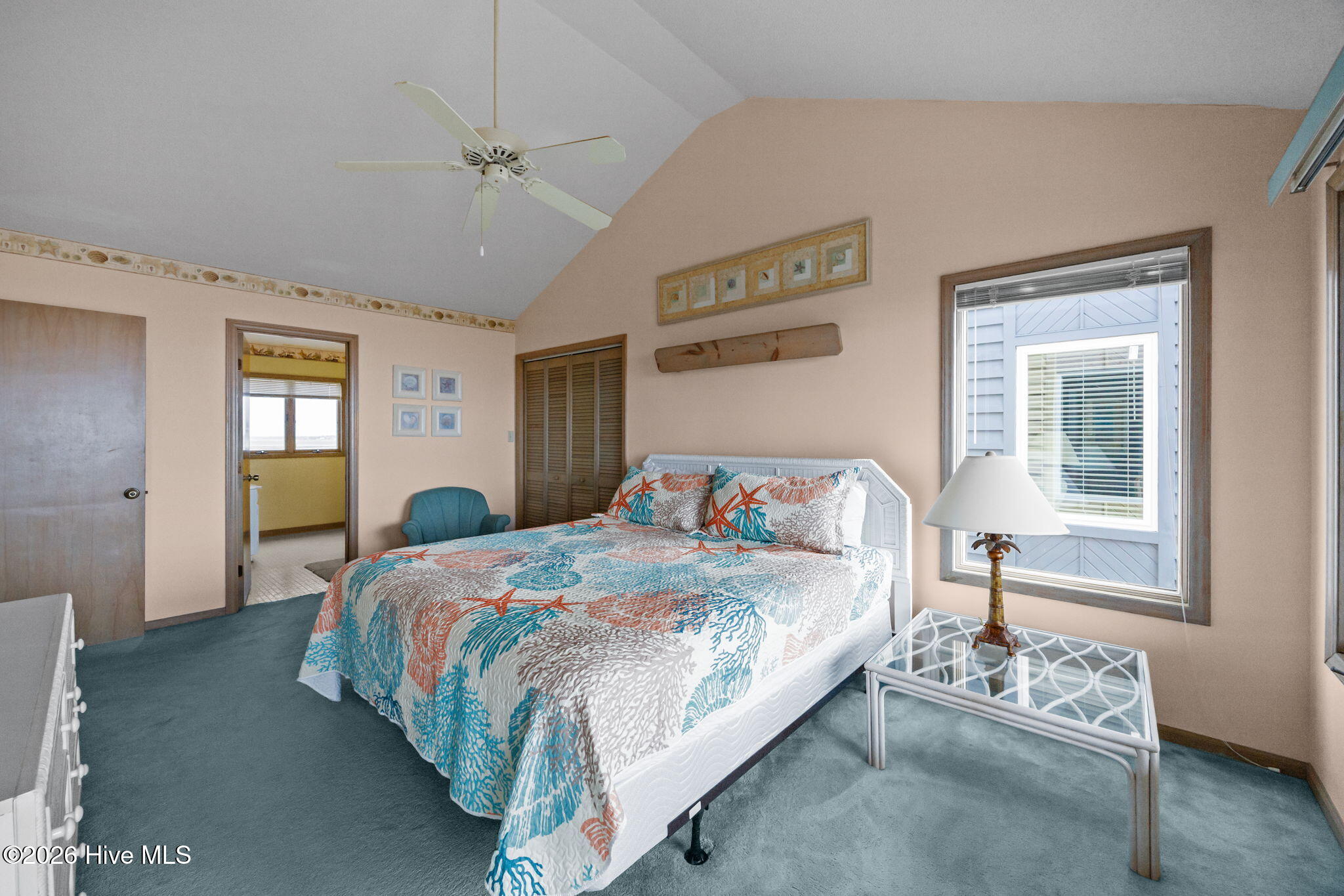 100554247 | Photo 57