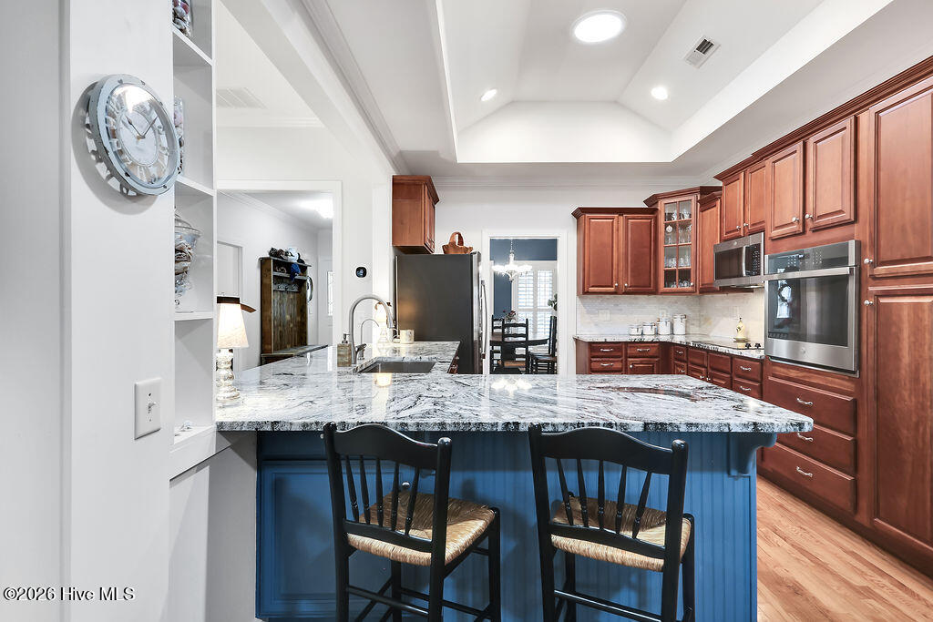 100554973 | Photo 16