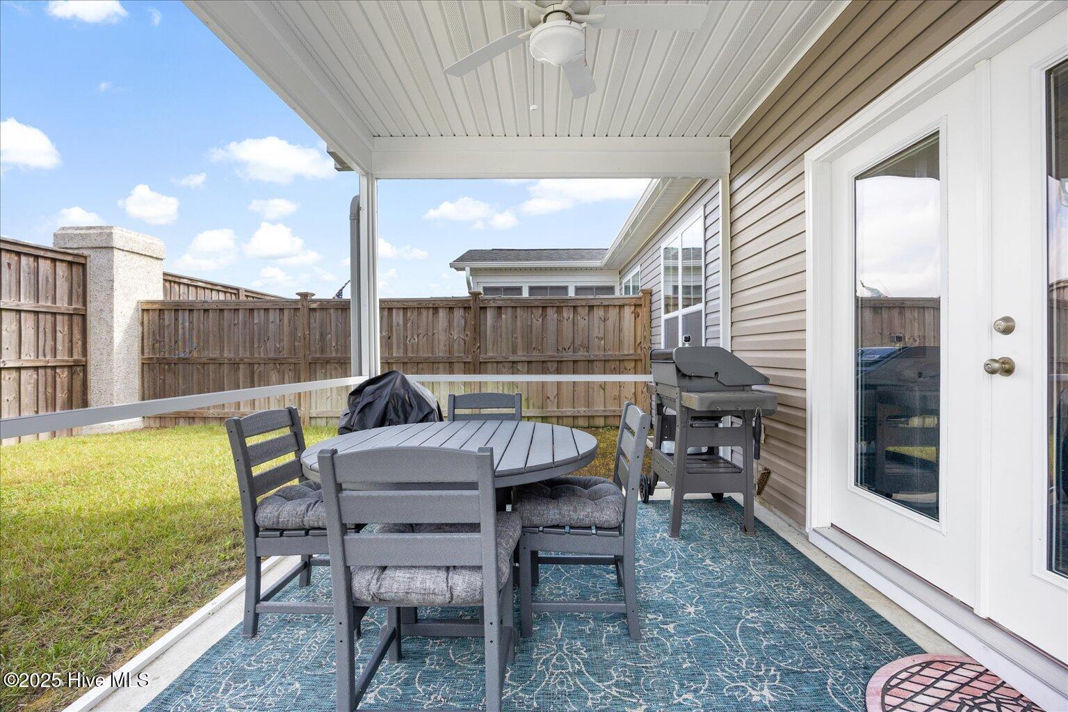 100549643 | Photo 34