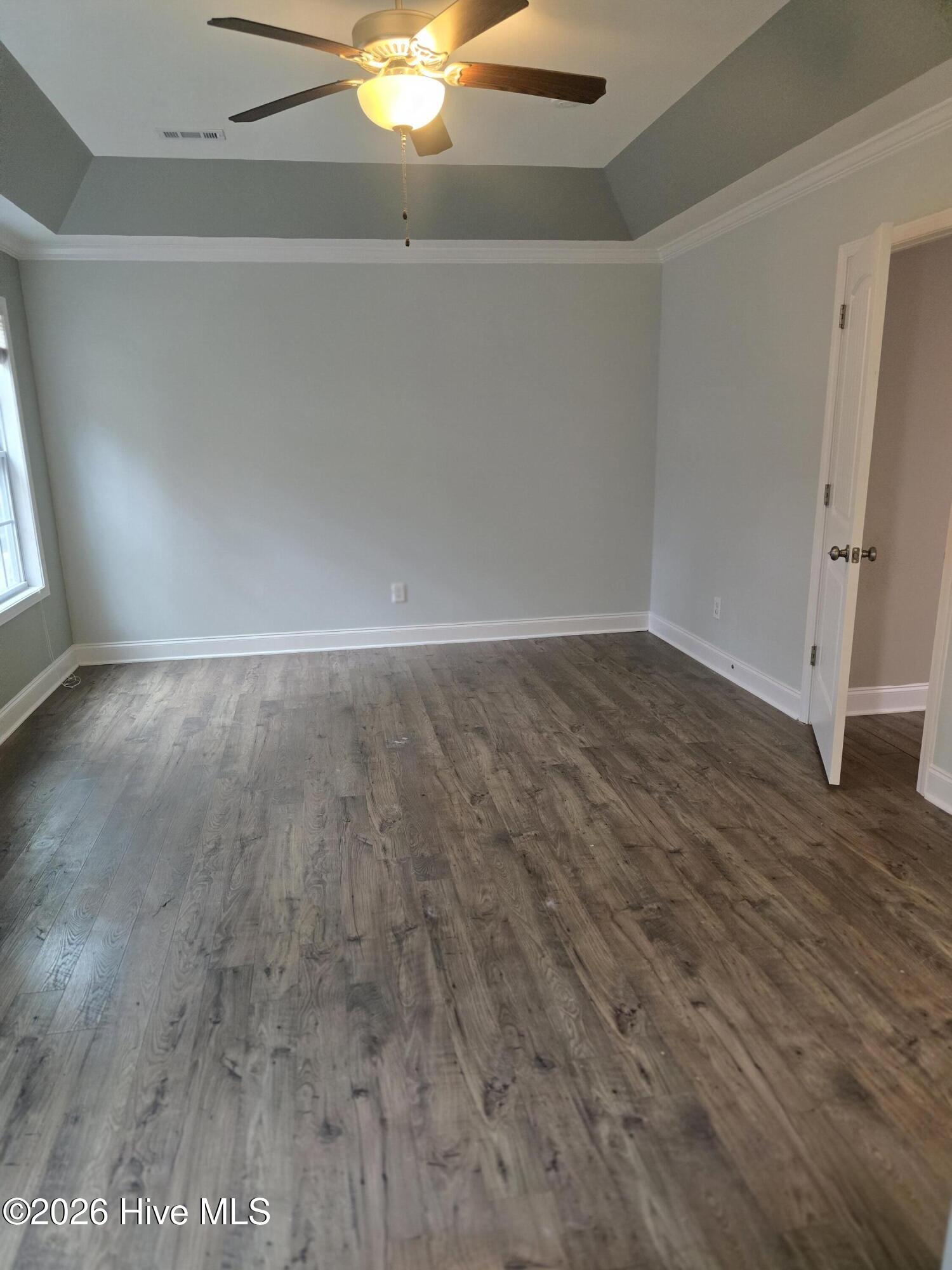 100547360 | Photo 14