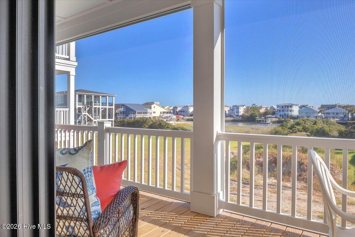 100565716 | Photo 49