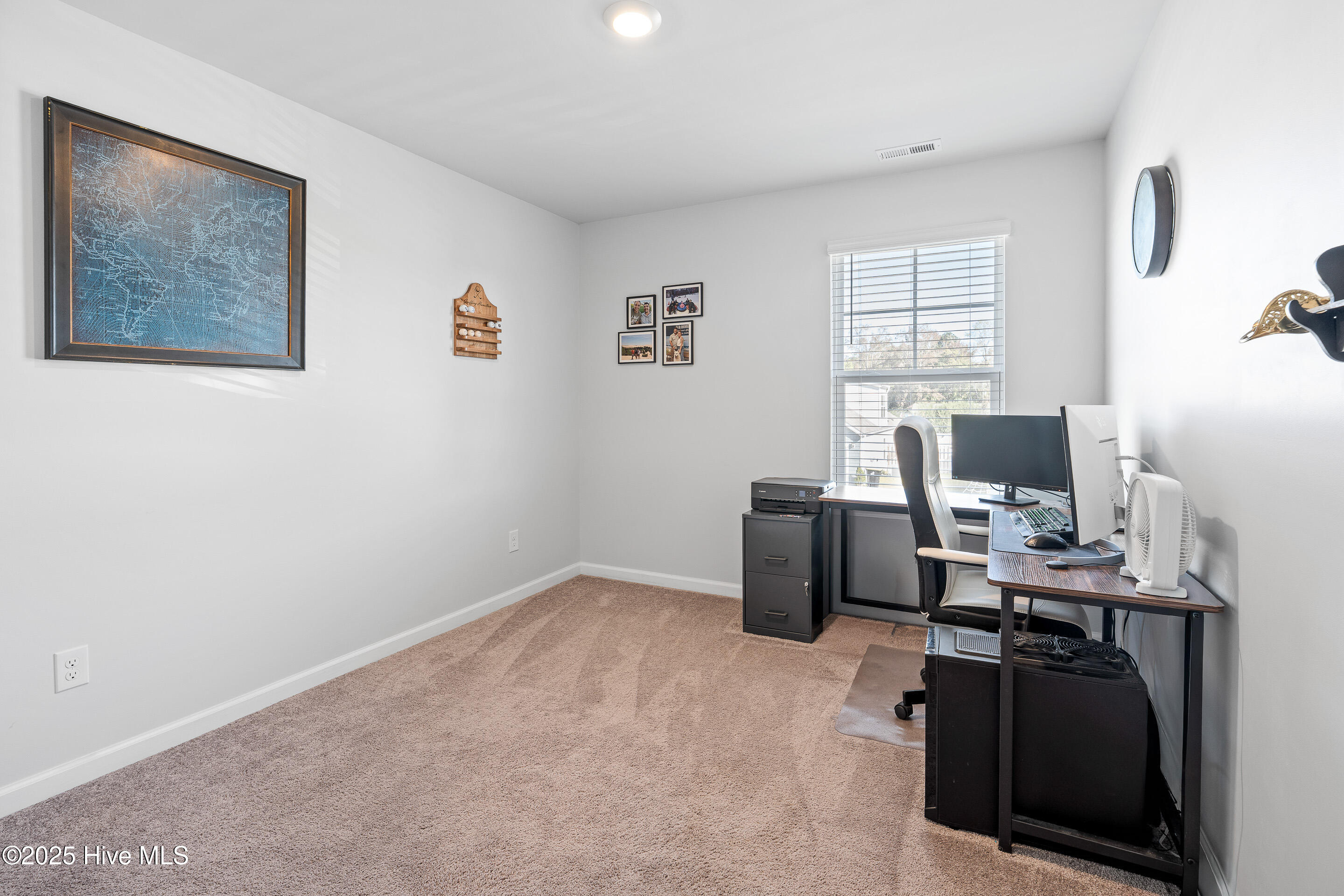 100539247 | Photo 23