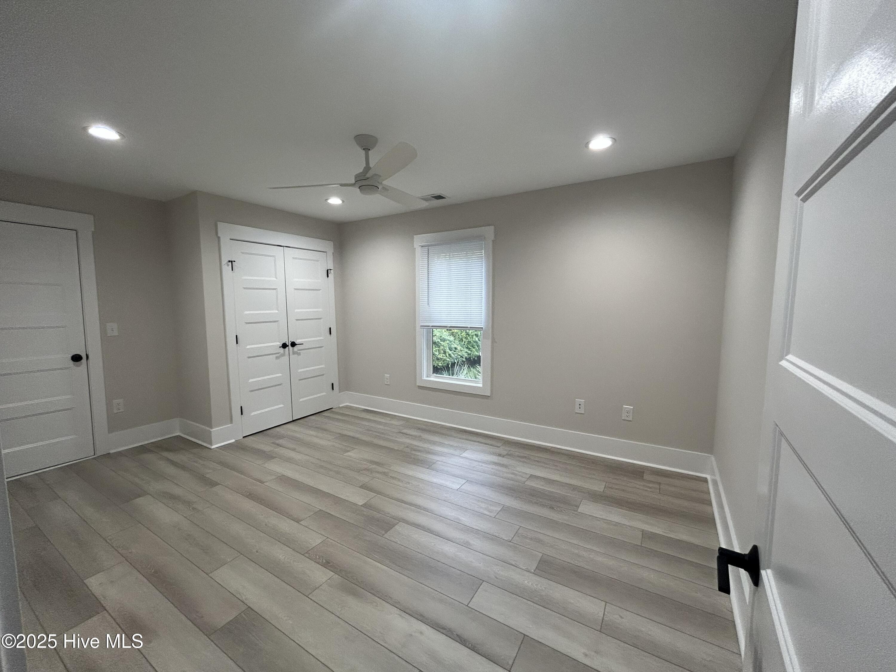 100541587 | Photo 31