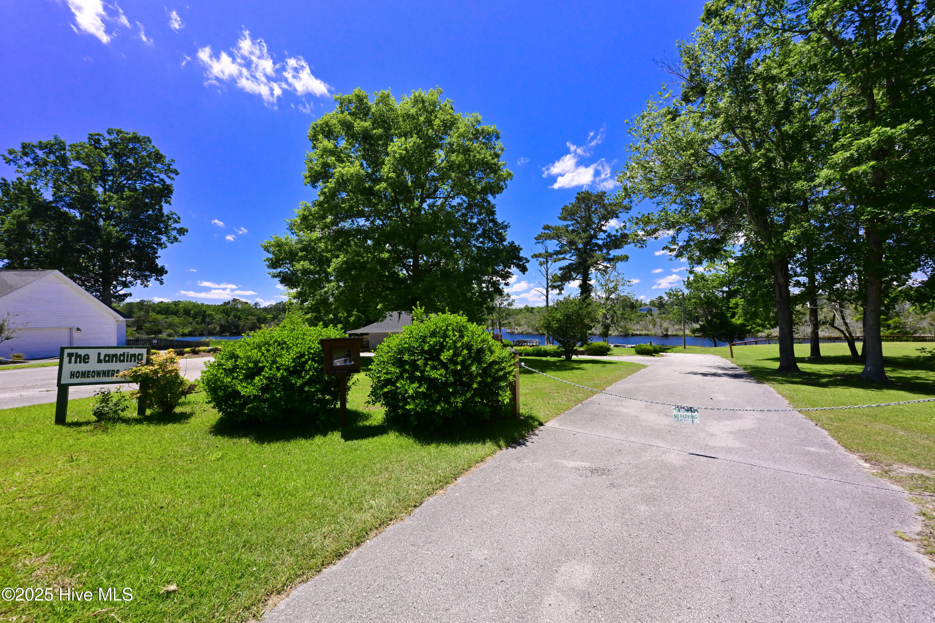 100523748 | Photo 61