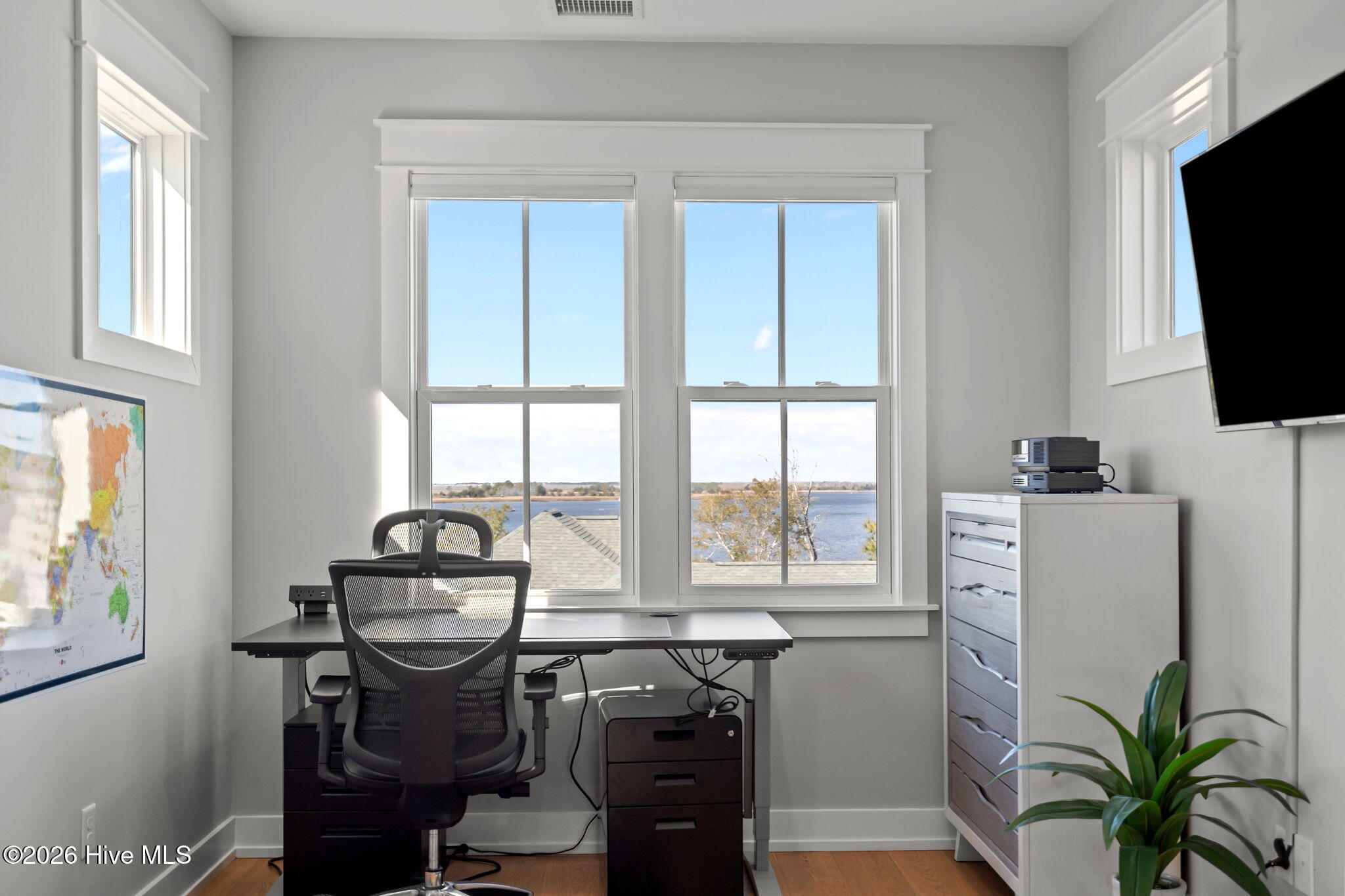 100552762 | Photo 54