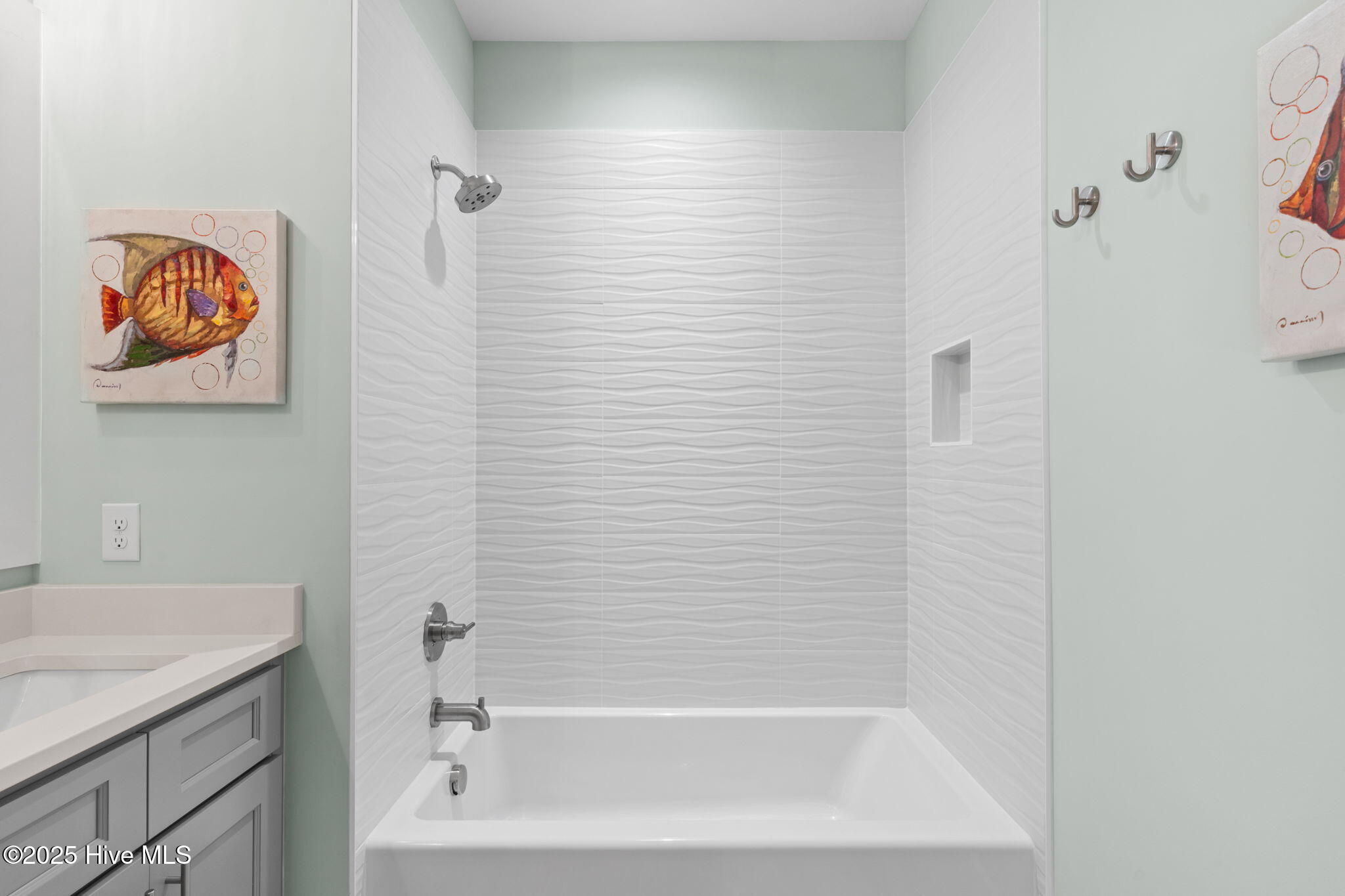 100516887 | Photo 53