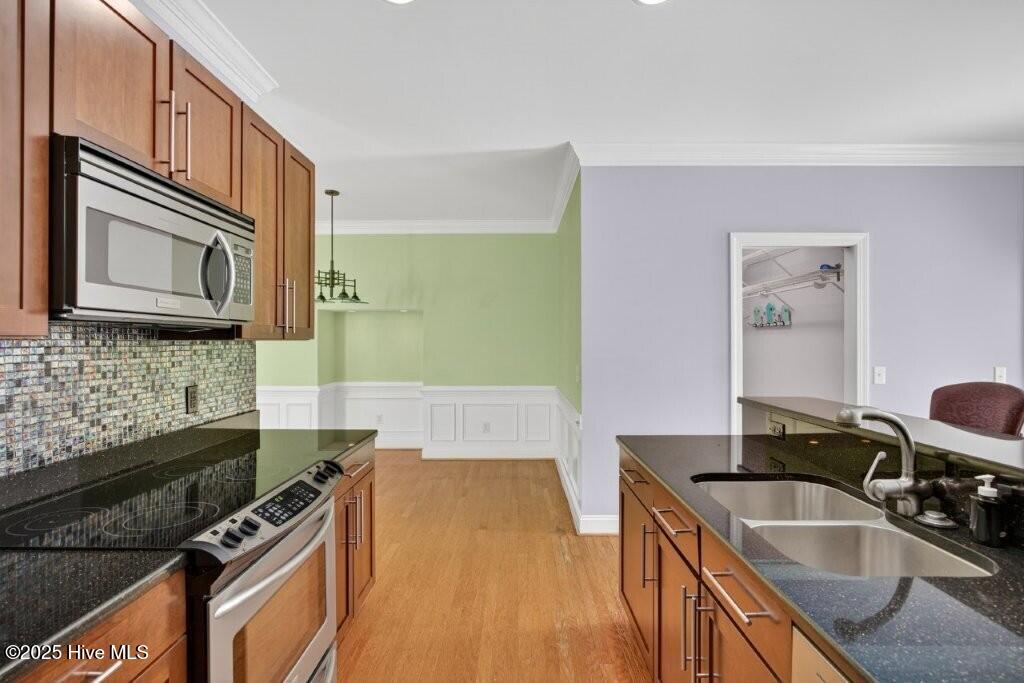 100535369 | Photo 13