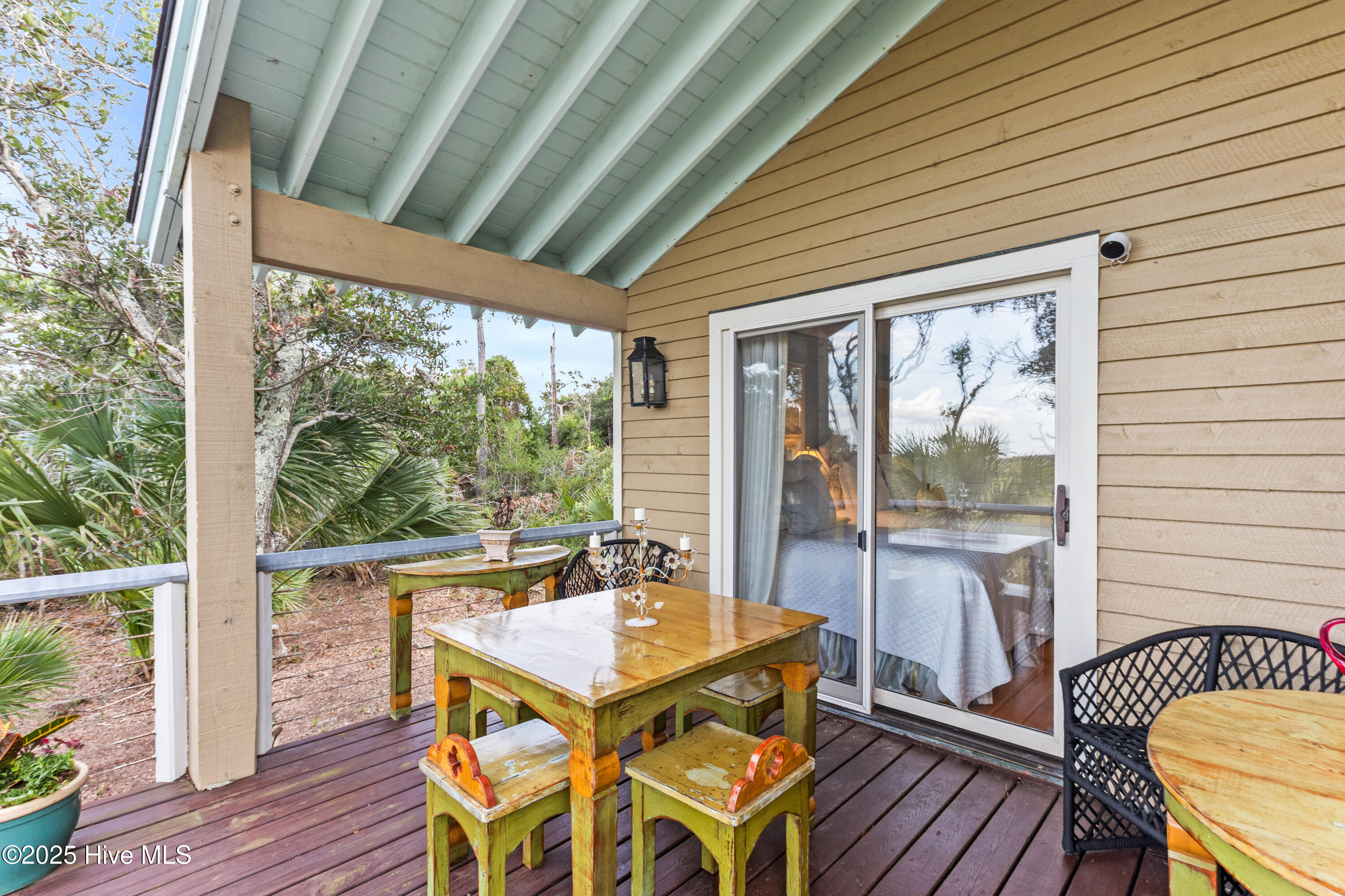 100531454 | Photo 64