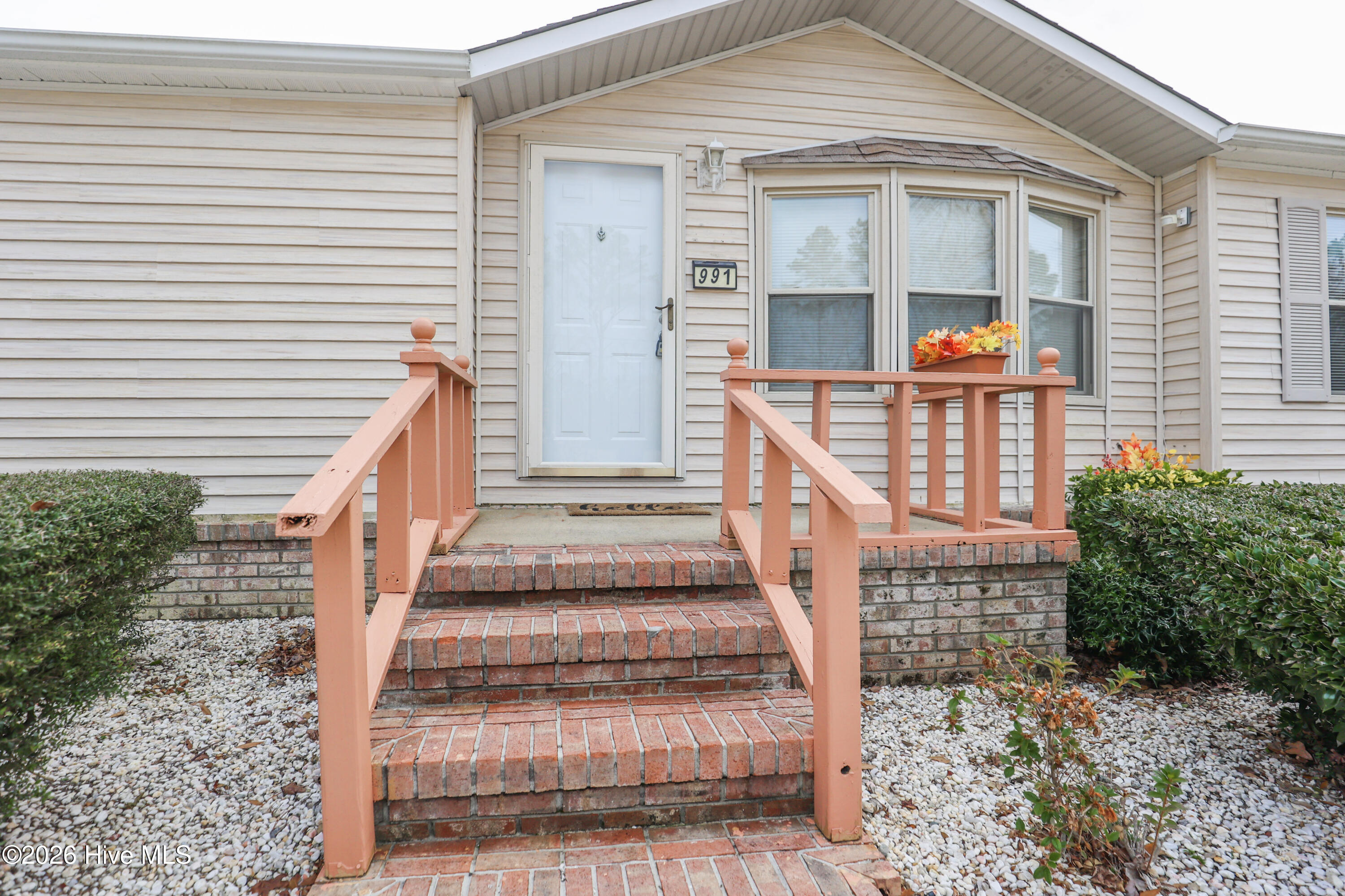 100548874 | Photo 10