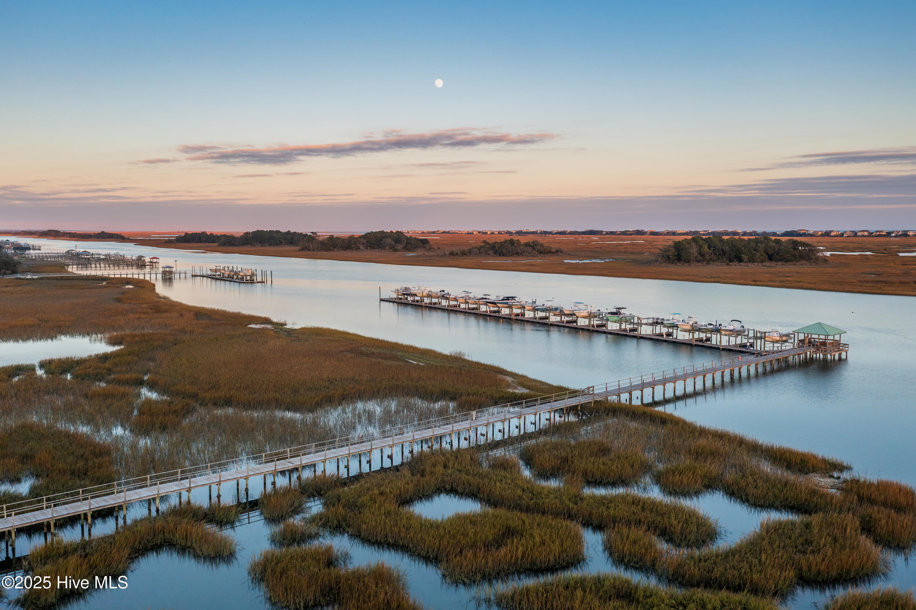 100544767 | Photo 48