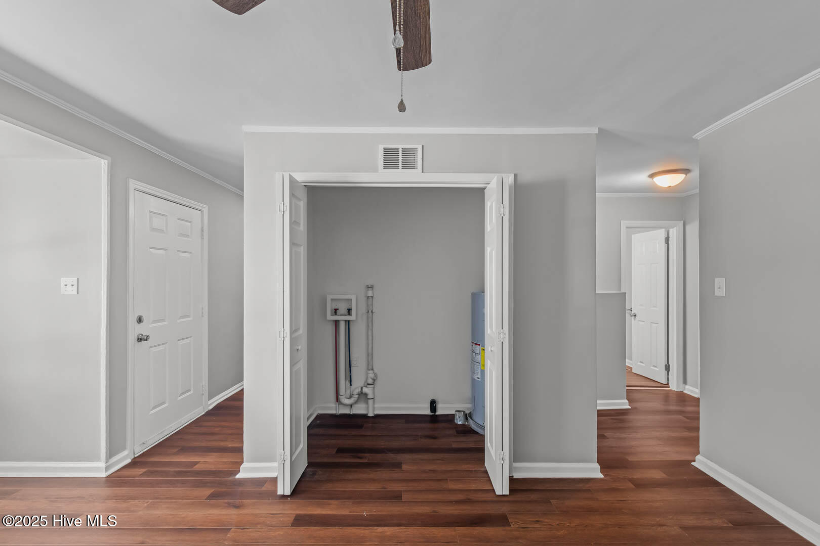 100532312 | Photo 36