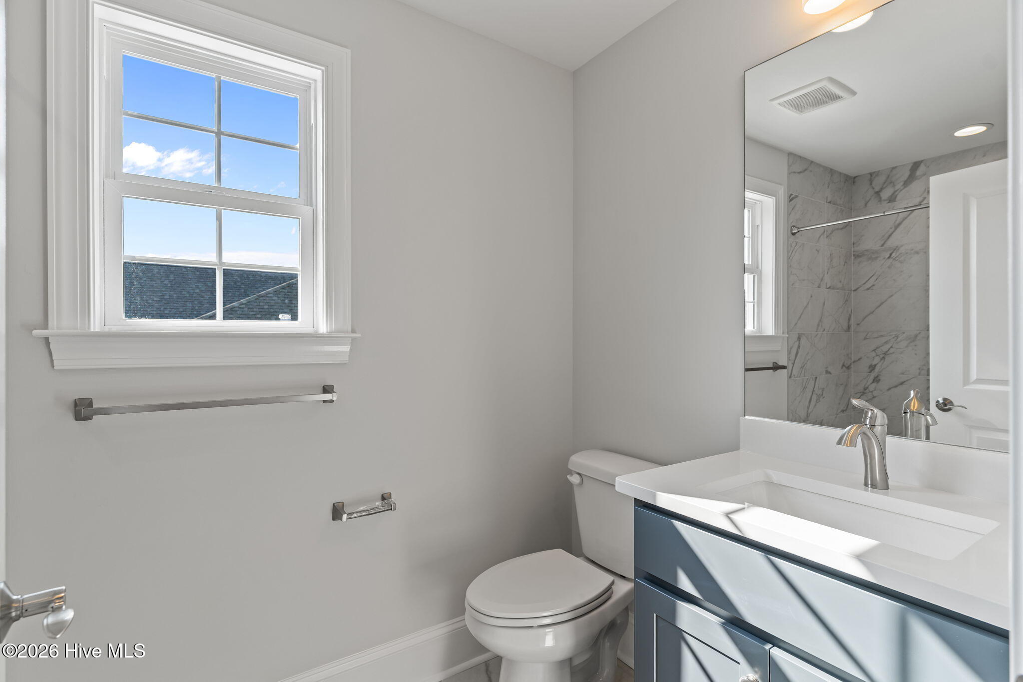 100554681 | Photo 34