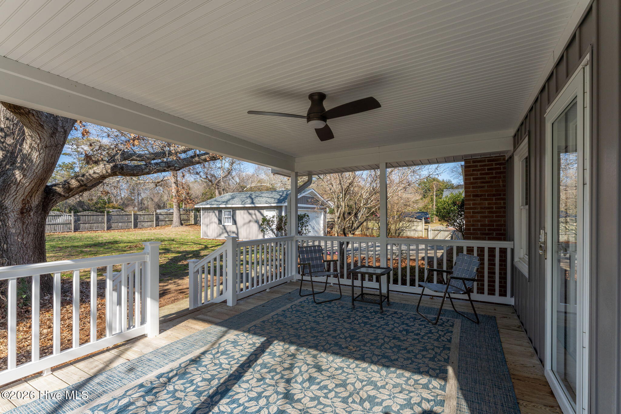 100553404 | Photo 31