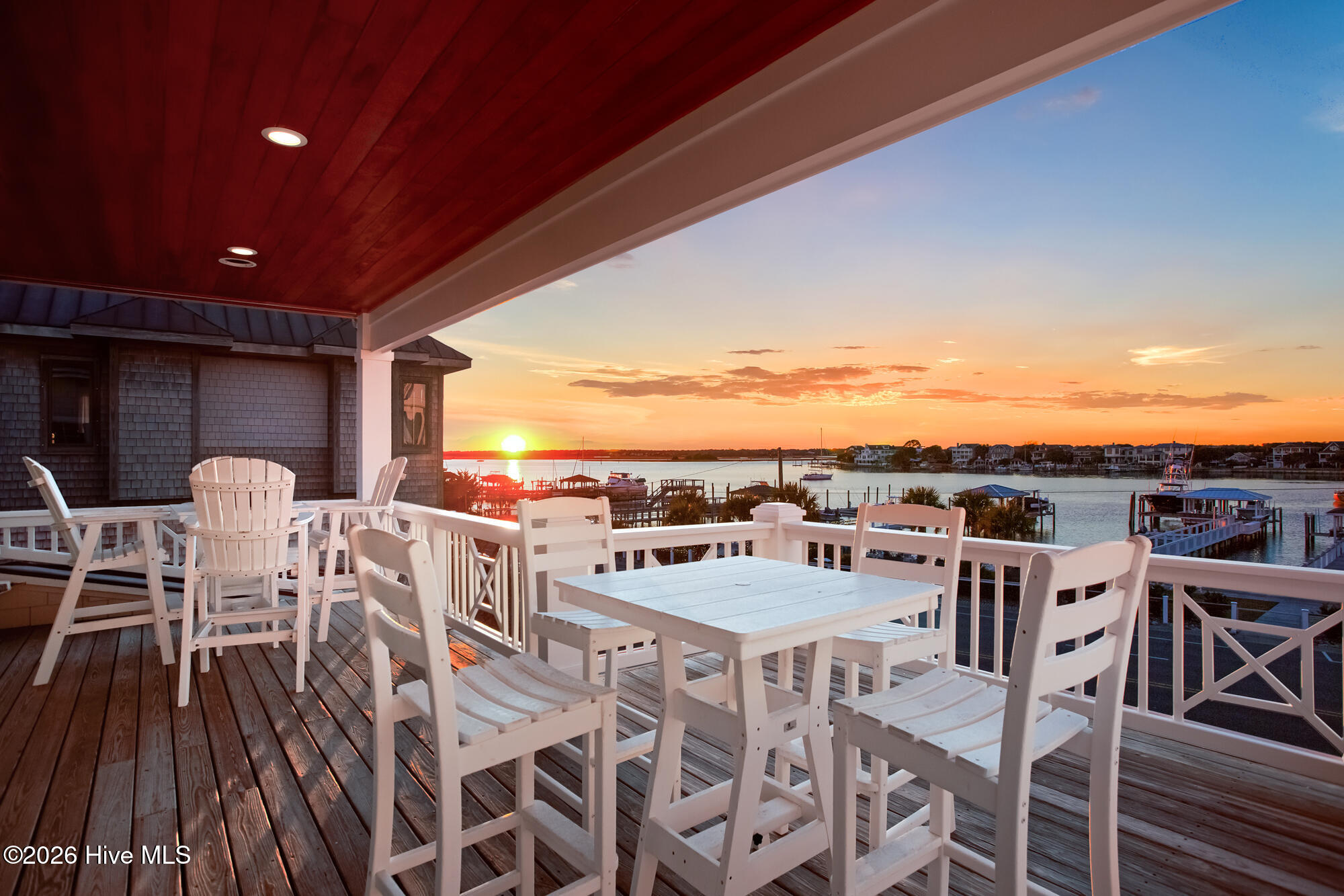 112 S Lumina Avenue Unit B, Wrightsville Beach, NC 28480 – photo 3: 7N4A55591