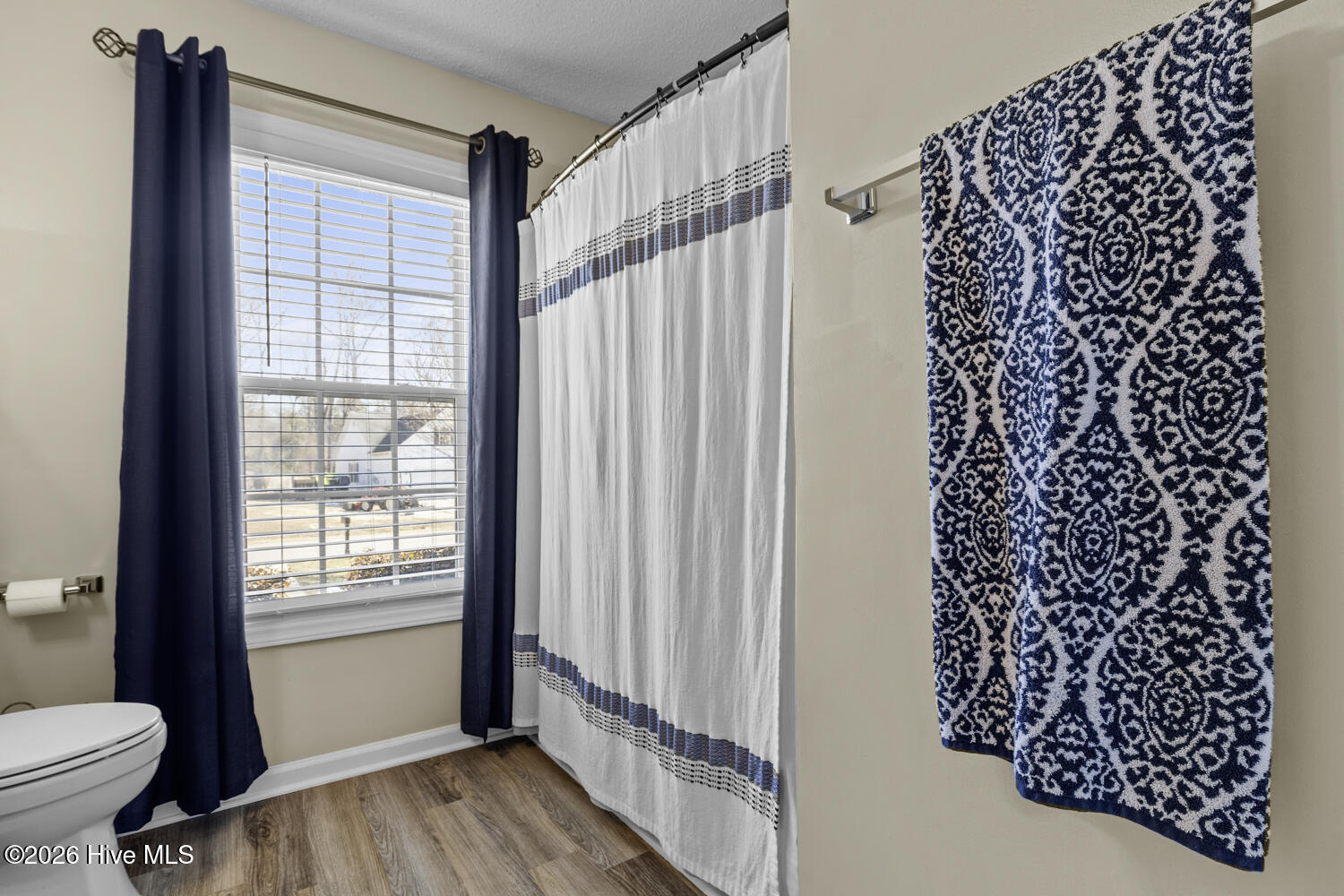 100555225 | Photo 22