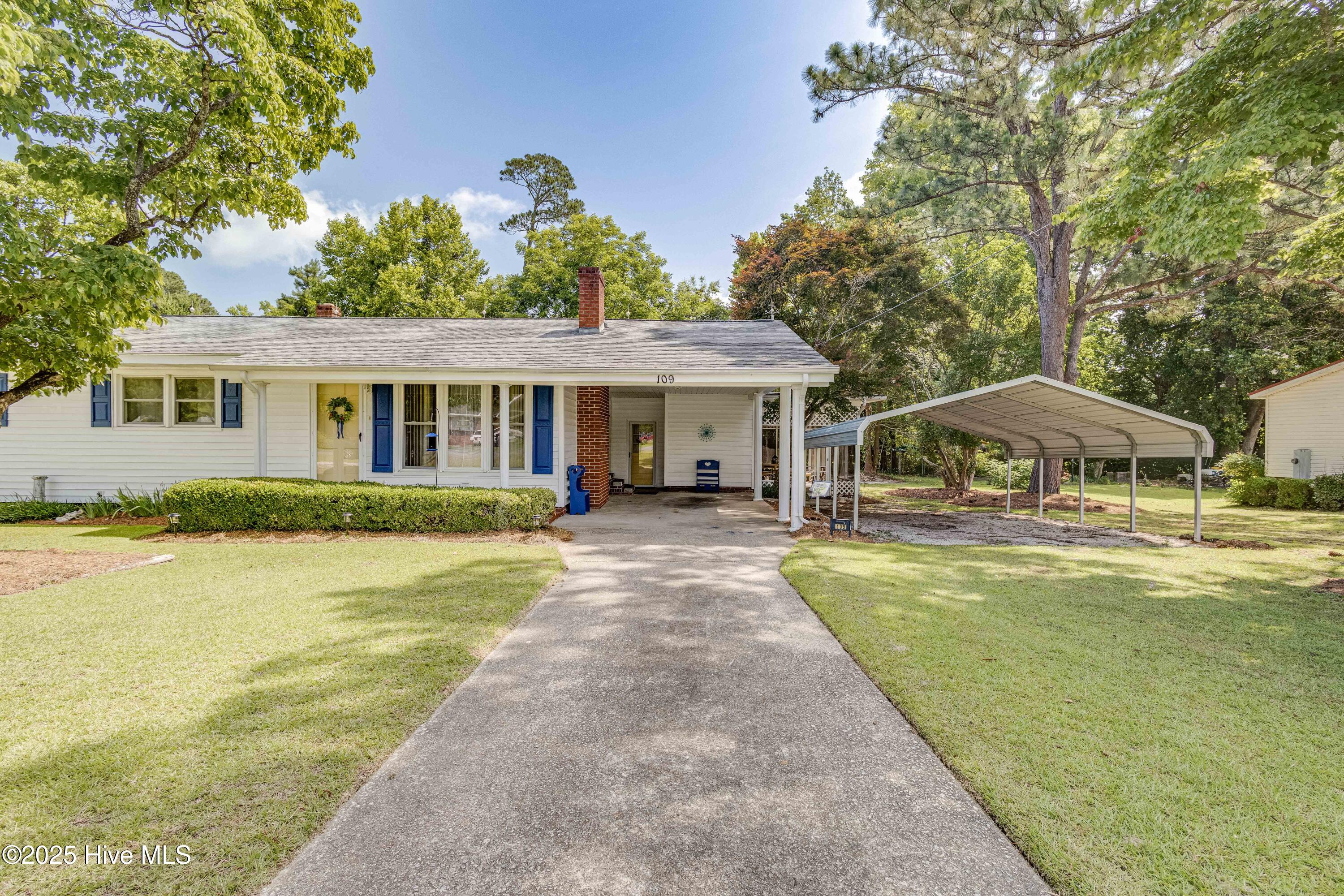 001 Main View 109 Pine Lane