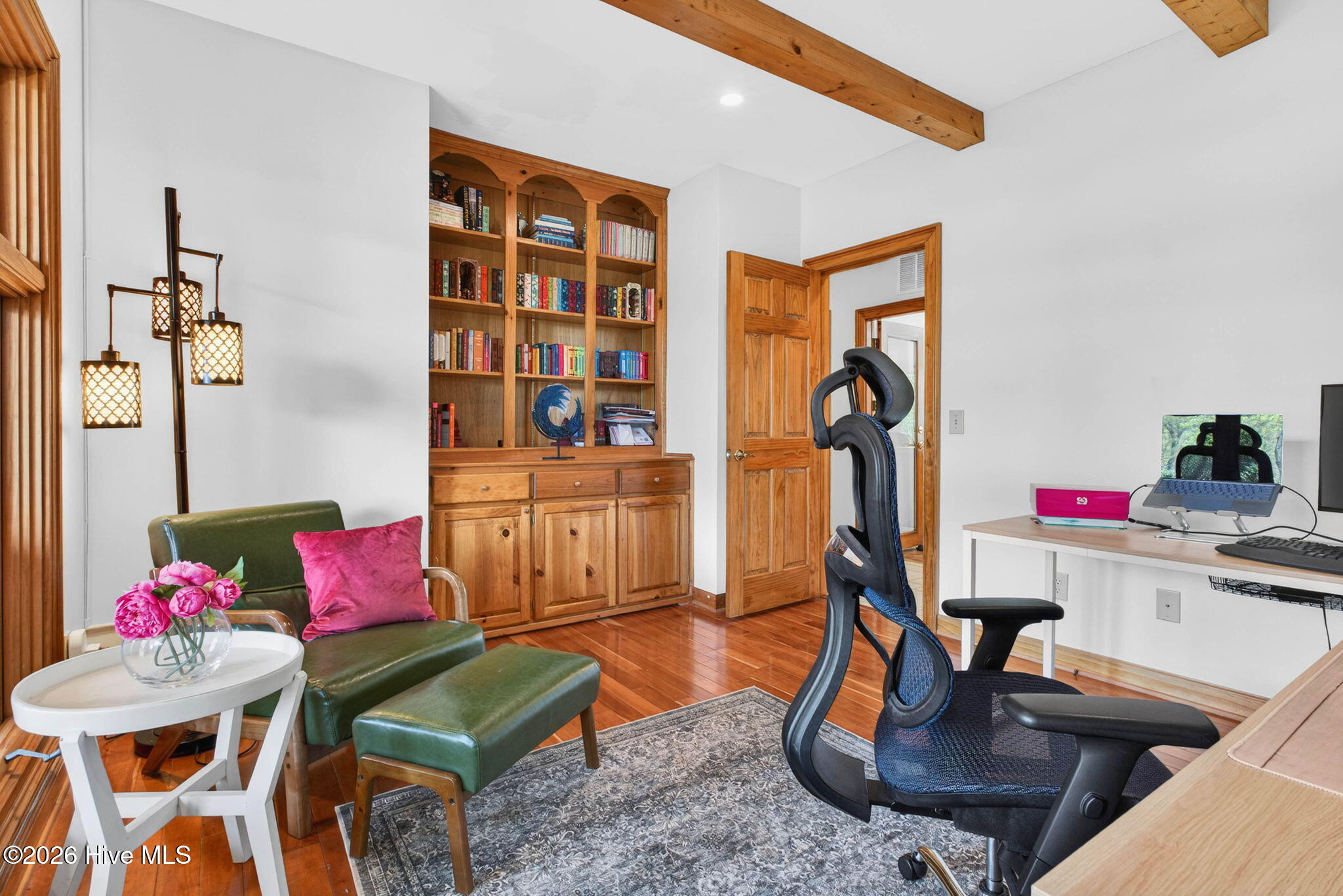 100564885 | Photo 58