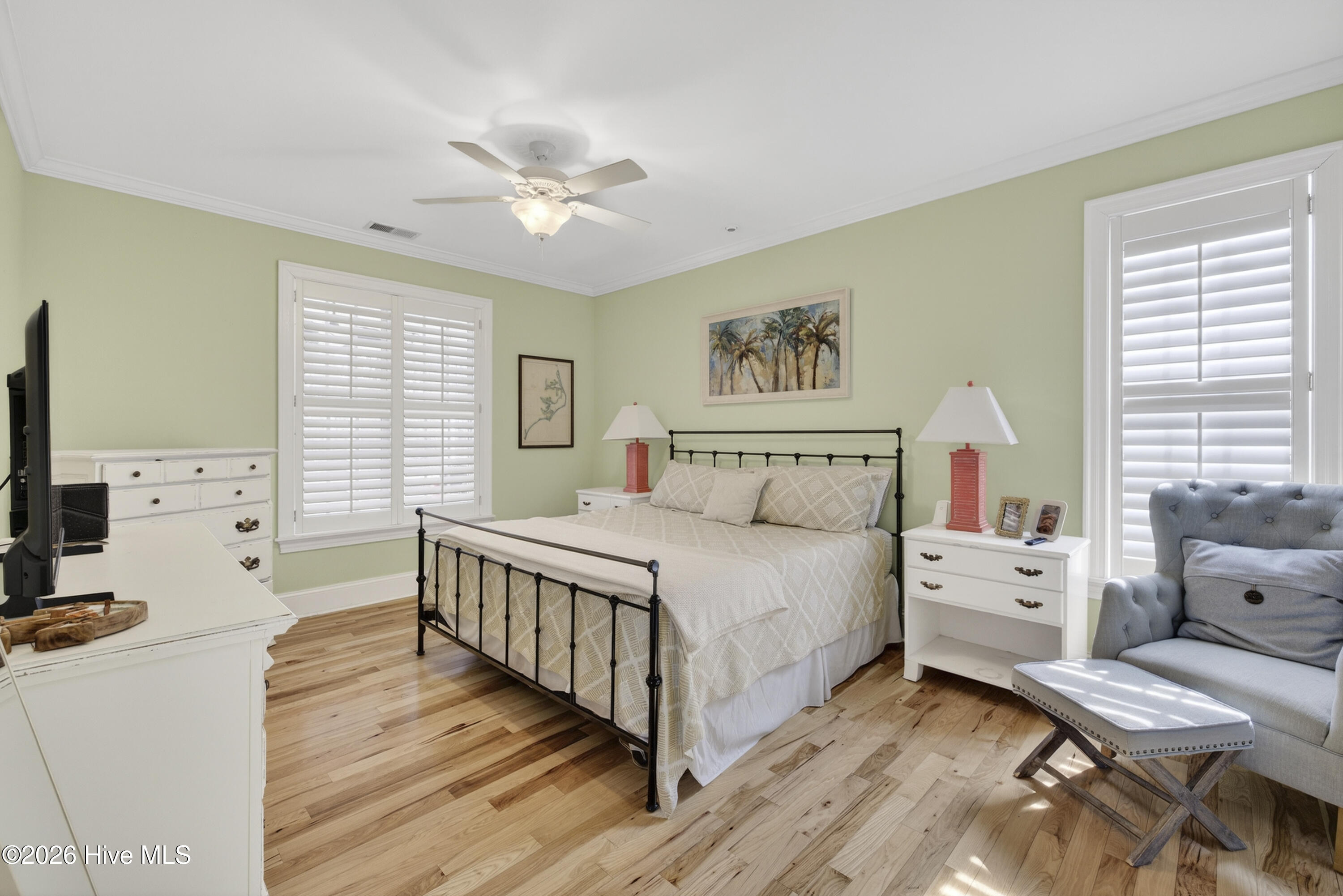 100564705 | Photo 22