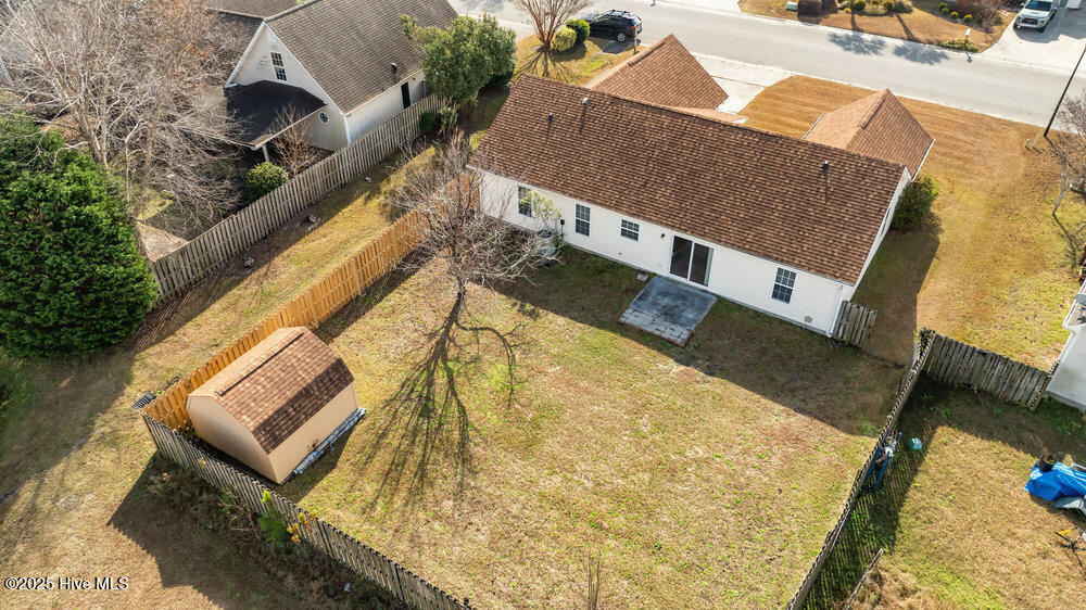 100544228 | Photo 38