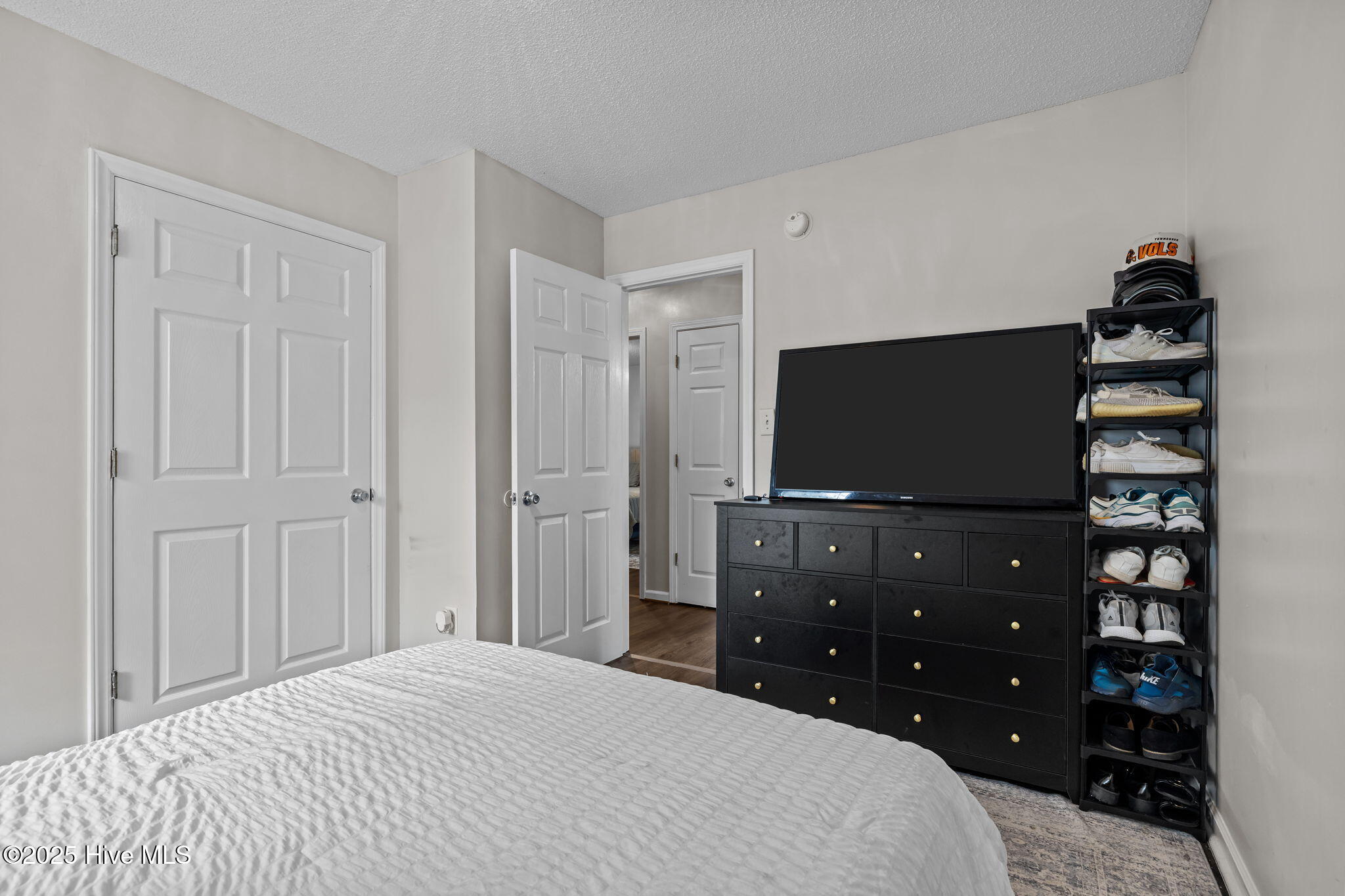 100530656 | Photo 31