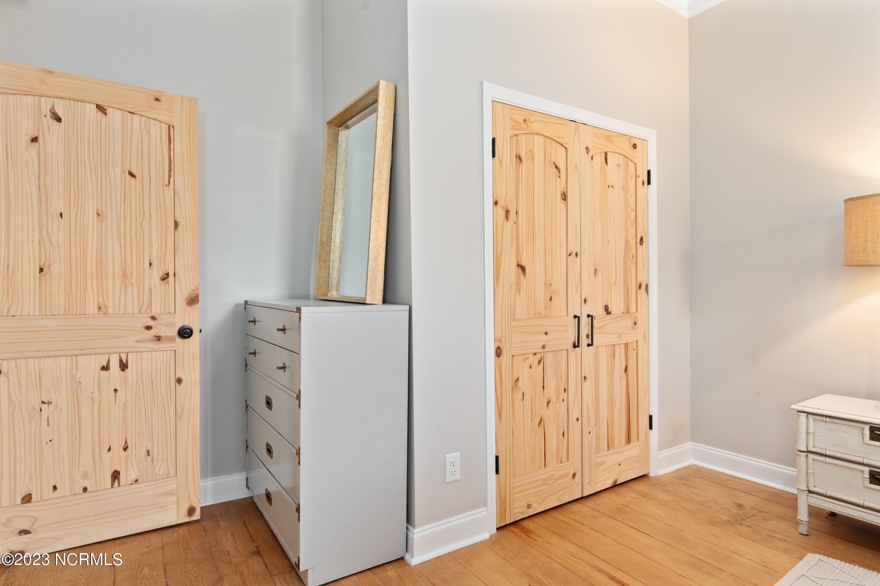 100559919 | Photo 20