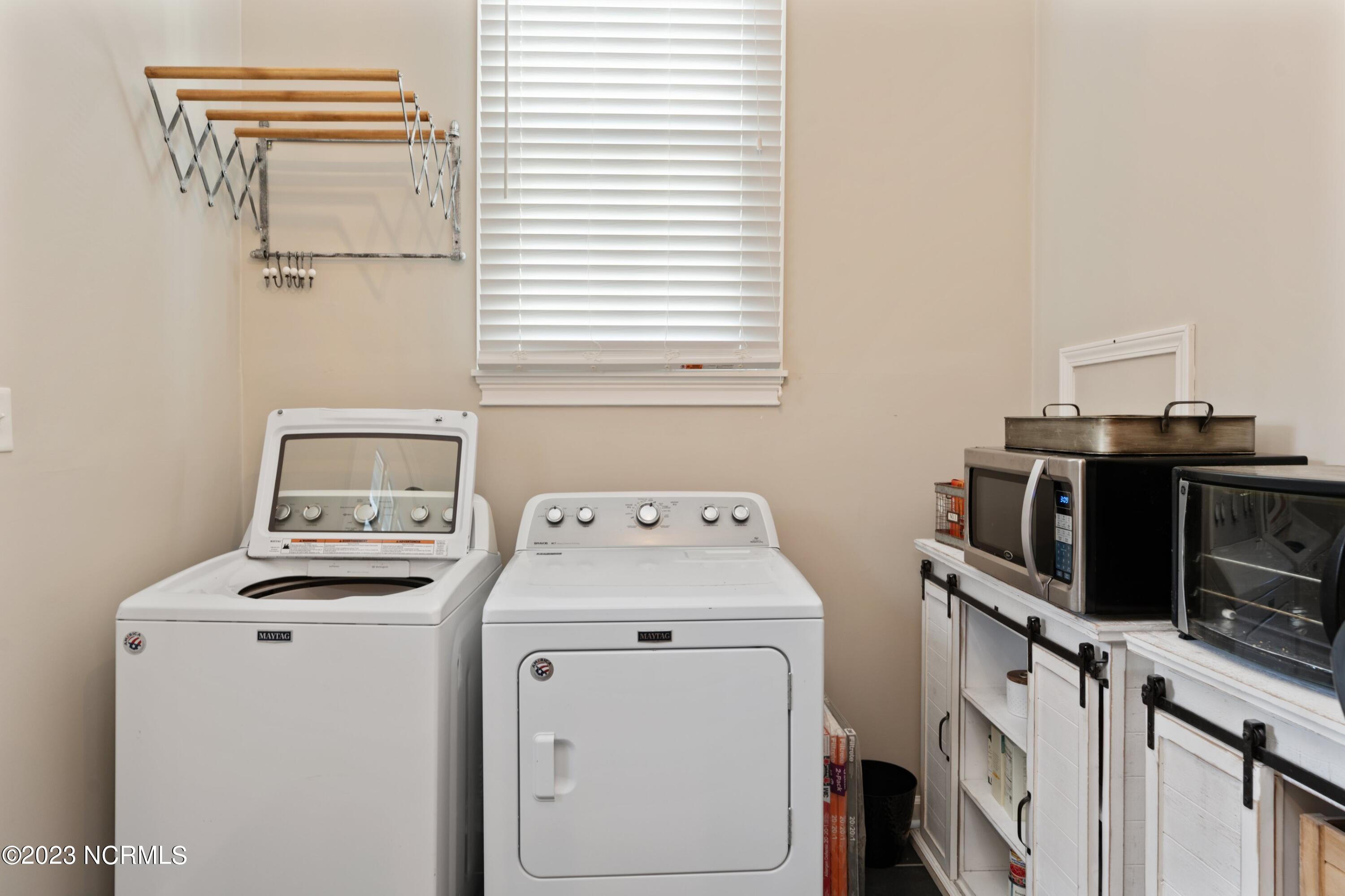 100559919 | Photo 33