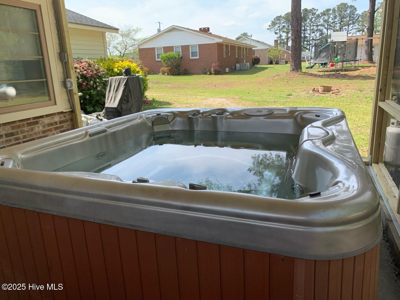 100532575 | Photo 32