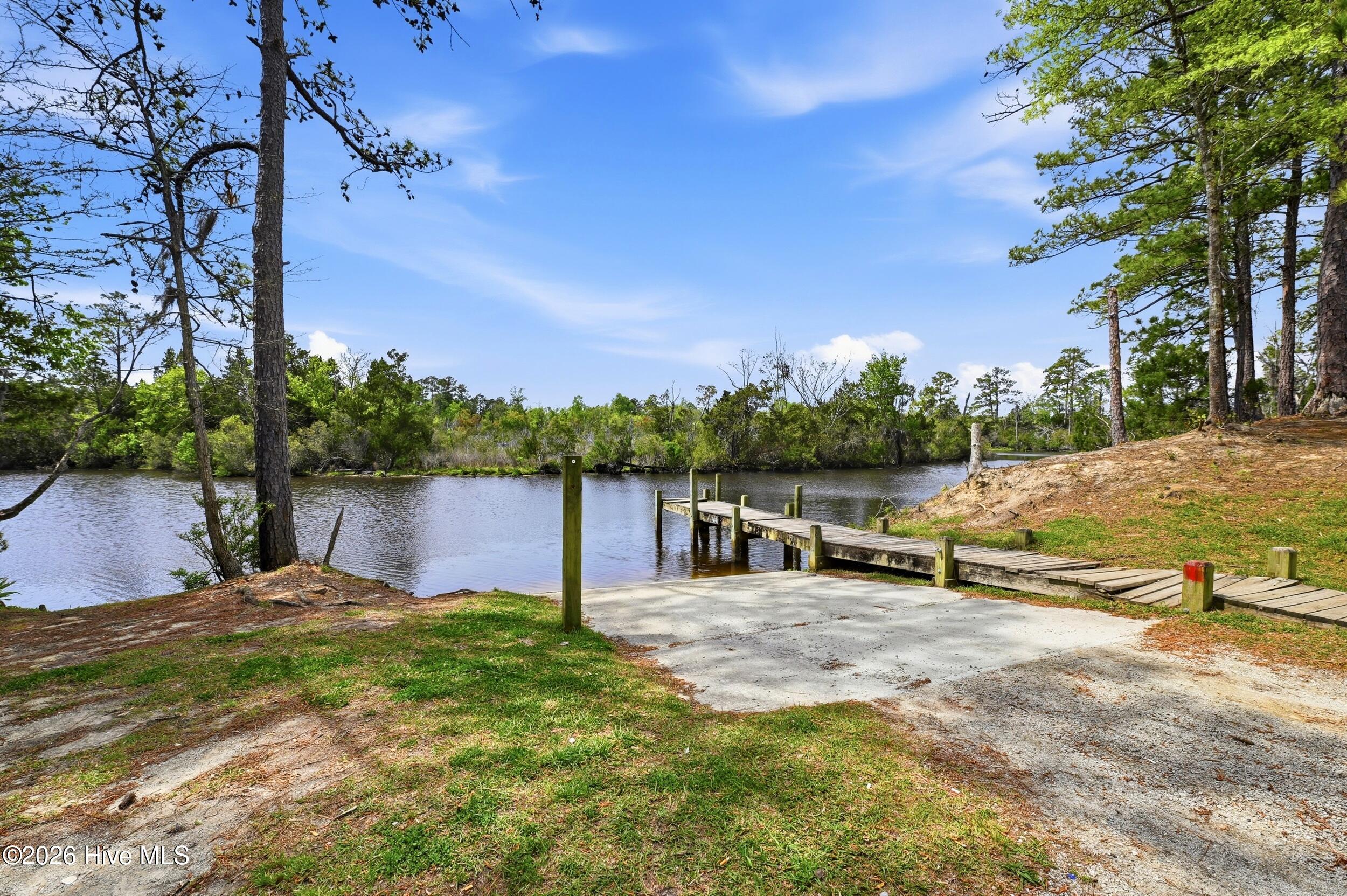 100566143 | Photo 46