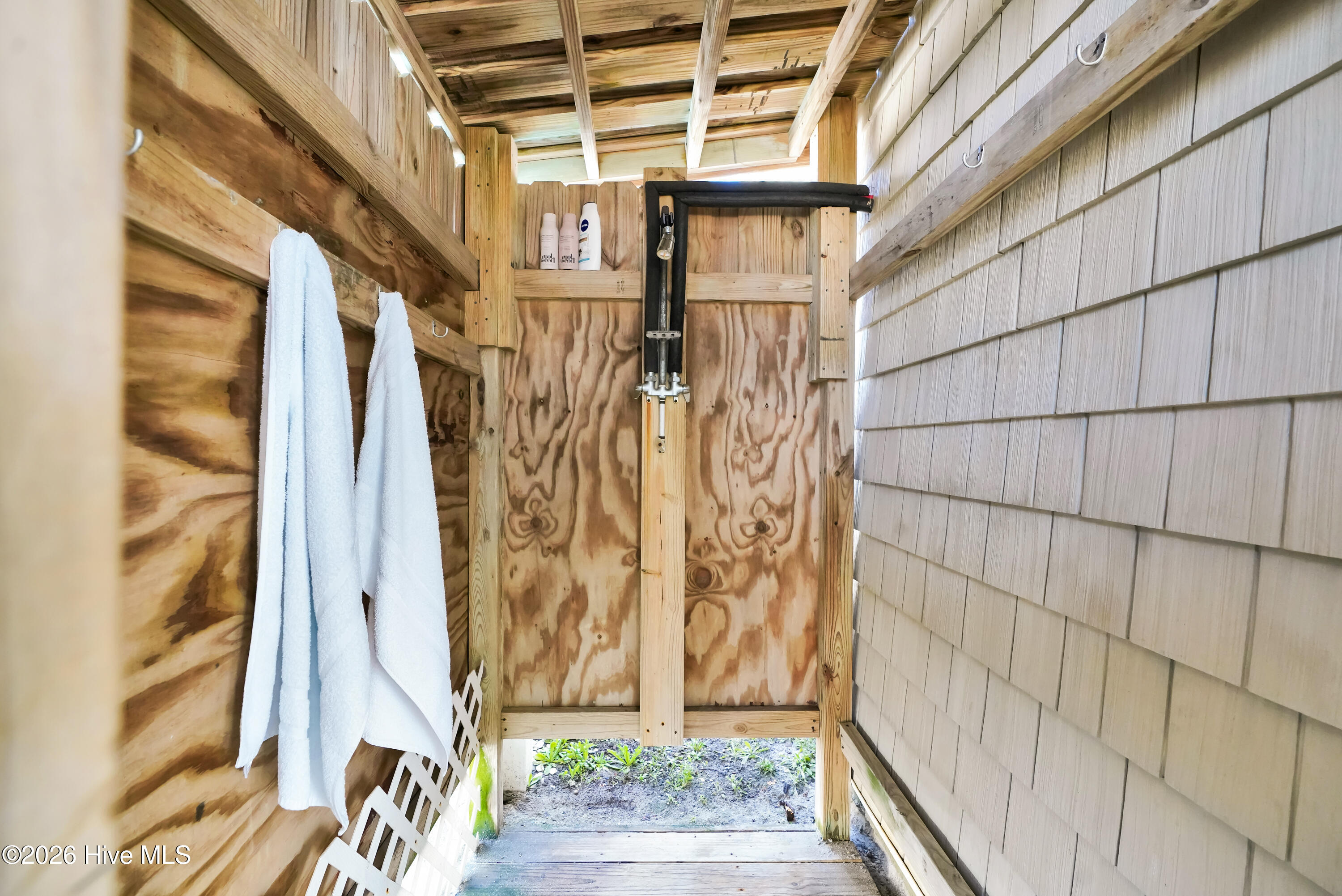 100559686 | Photo 14