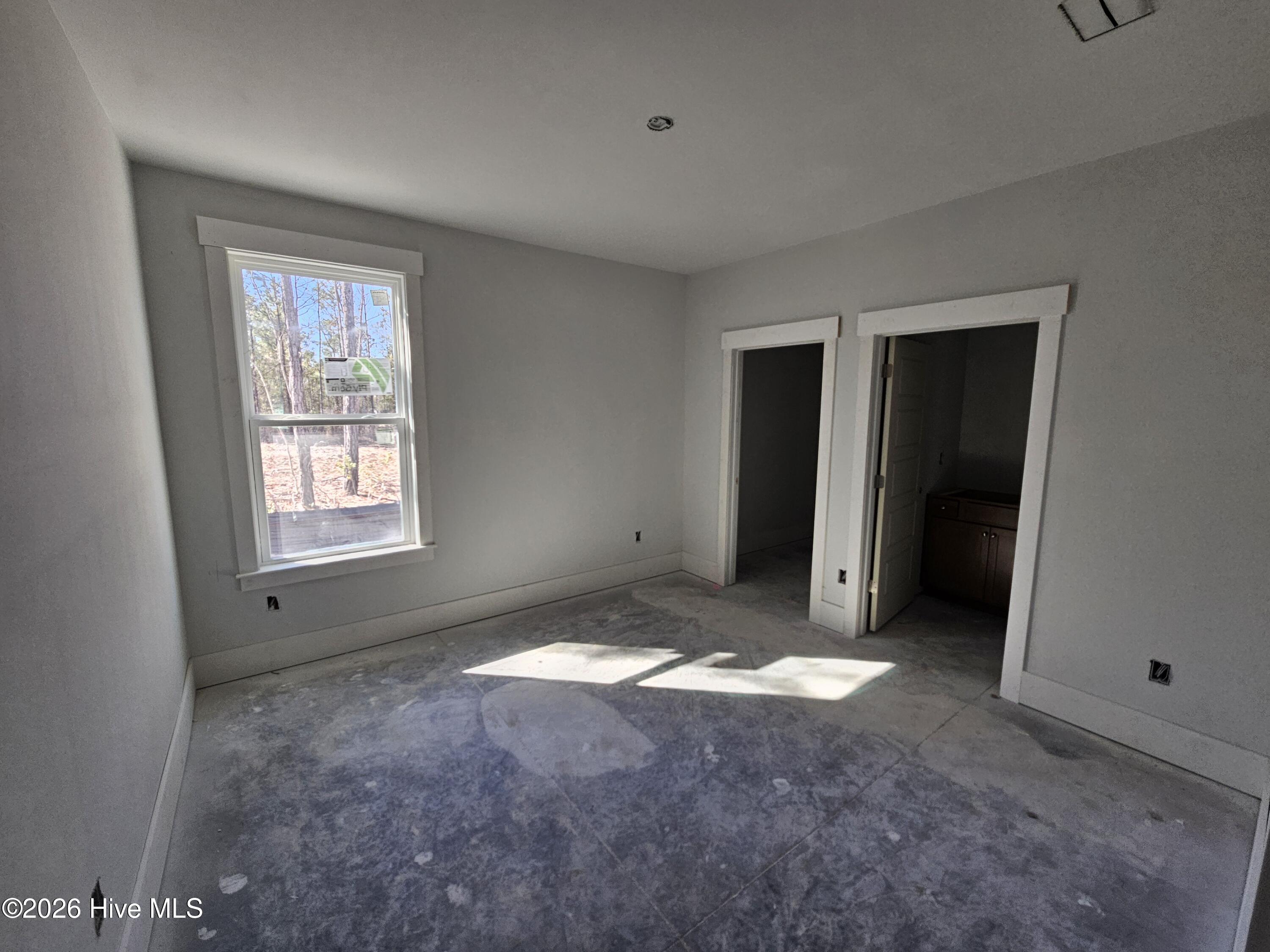 100544380 | Photo 16