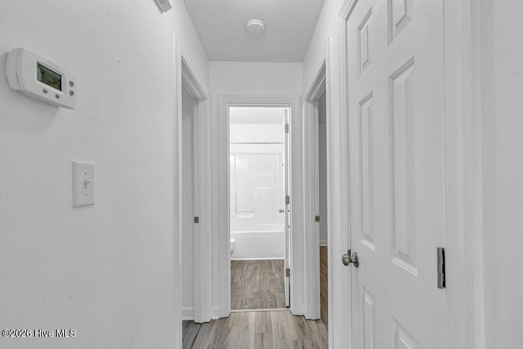 100566367 | Photo 10