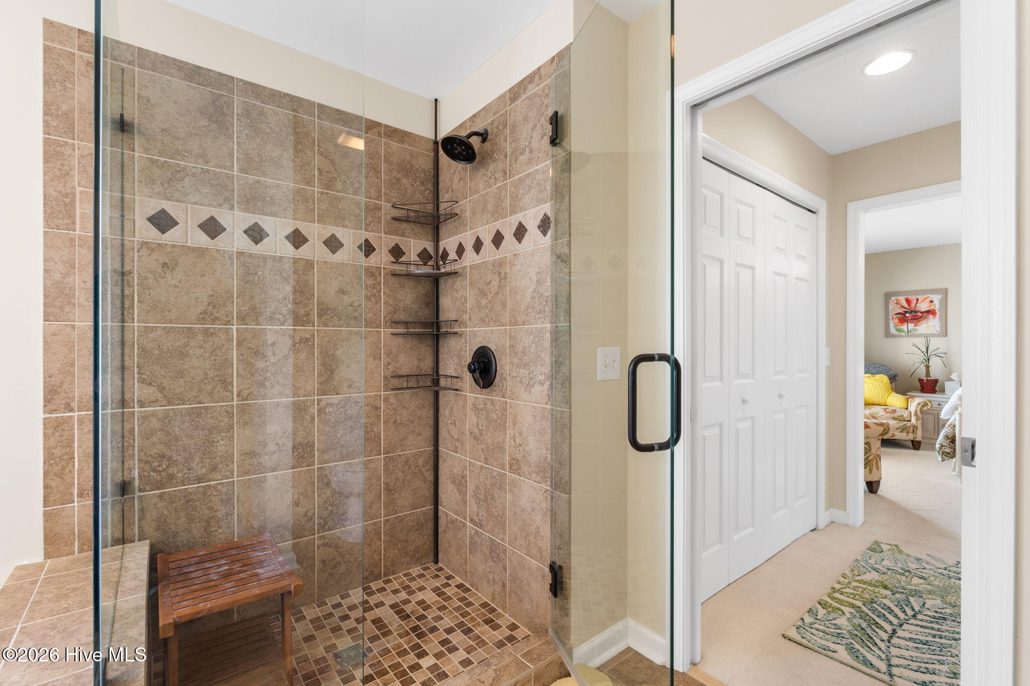 100561633 | Photo 29