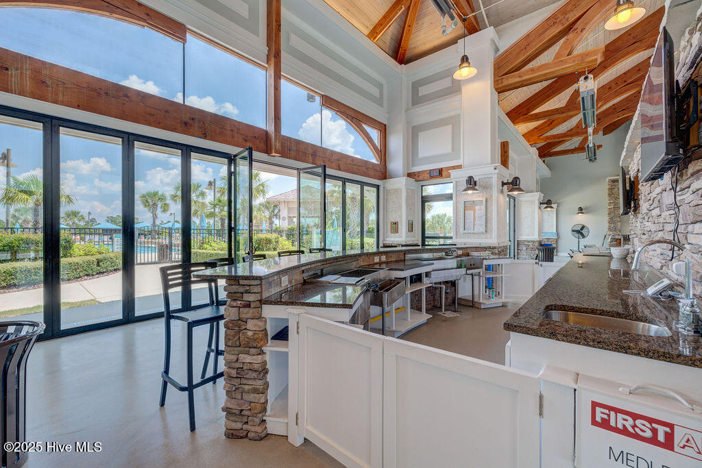 100529139 | Photo 77